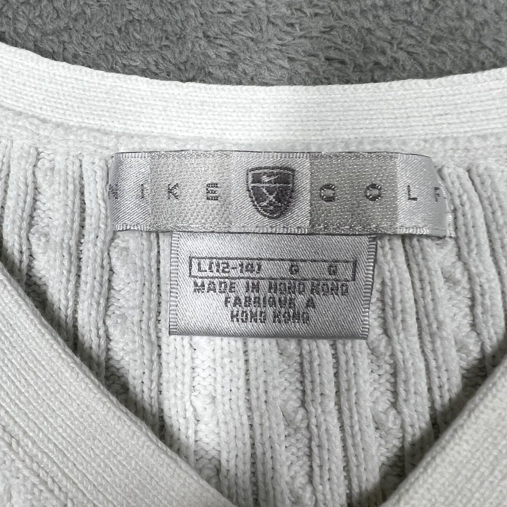 Nike Nike Women's Large Golf V-Neck Pullover Sweater Vest Sleeveless White EUC Size L / US 10 / IT 46 - 5 Thumbnail