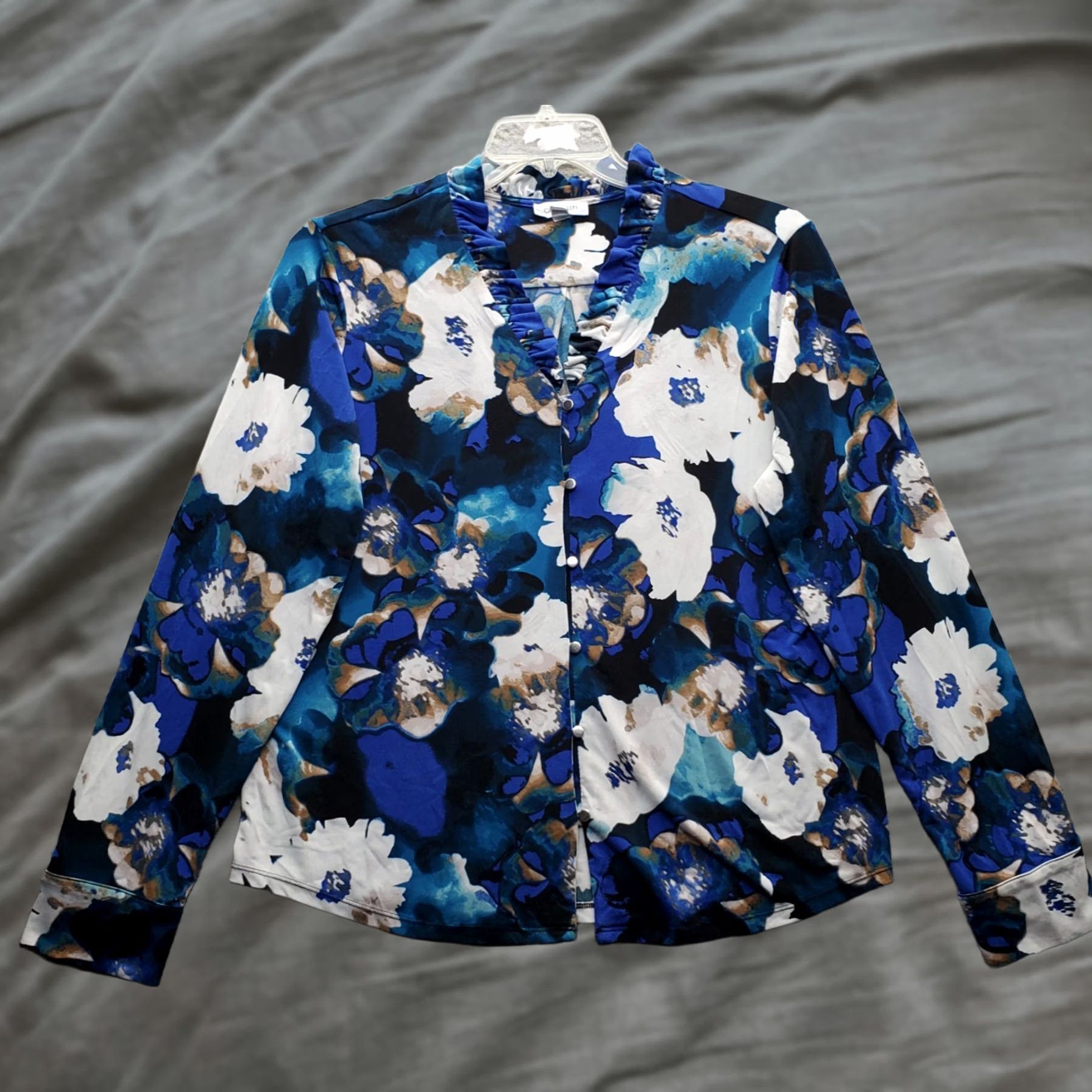 Calvin Klein Calvin Klein Blouse Top Womens L Blue Floral Stretch Ruffle V-Neck Button Front Size L / US 10 / IT 46 - 1 Thumbnail