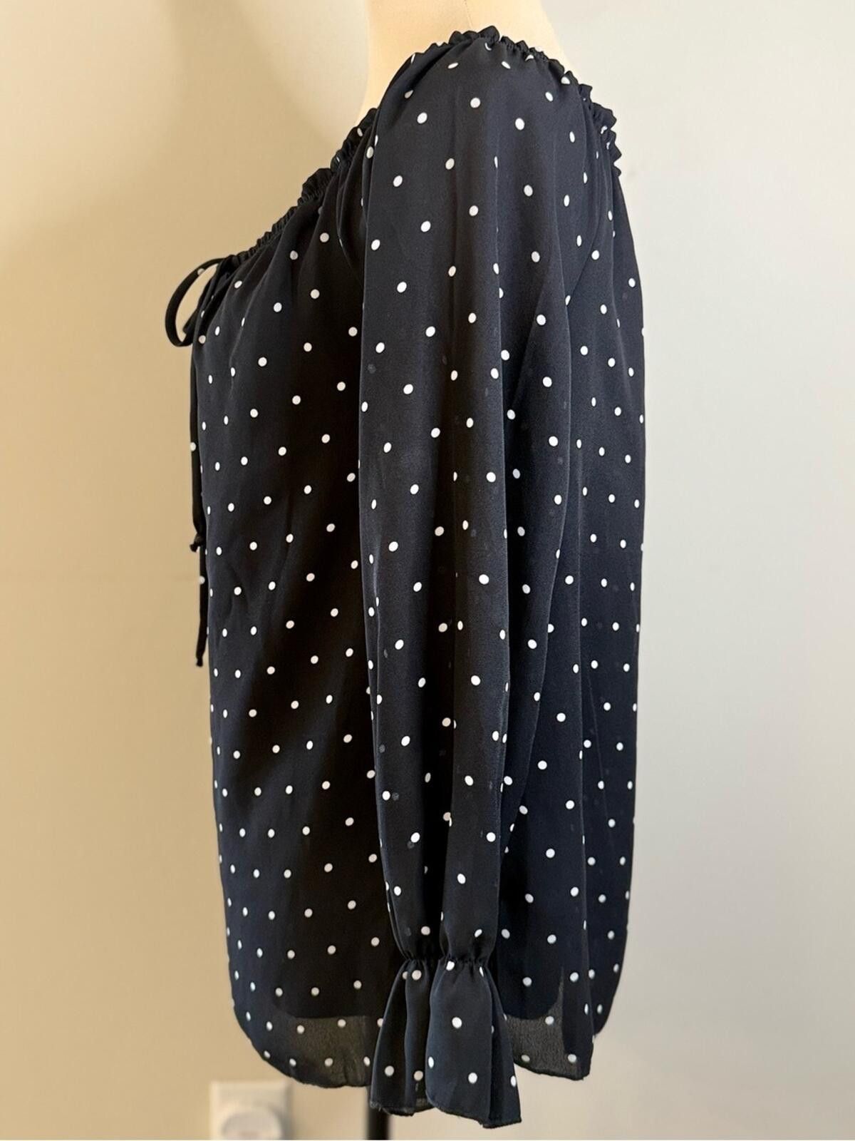 Other White Birch black white polka dot on/off shoulder top SZ SM Size S / US 4 / IT 40 - 3 Thumbnail