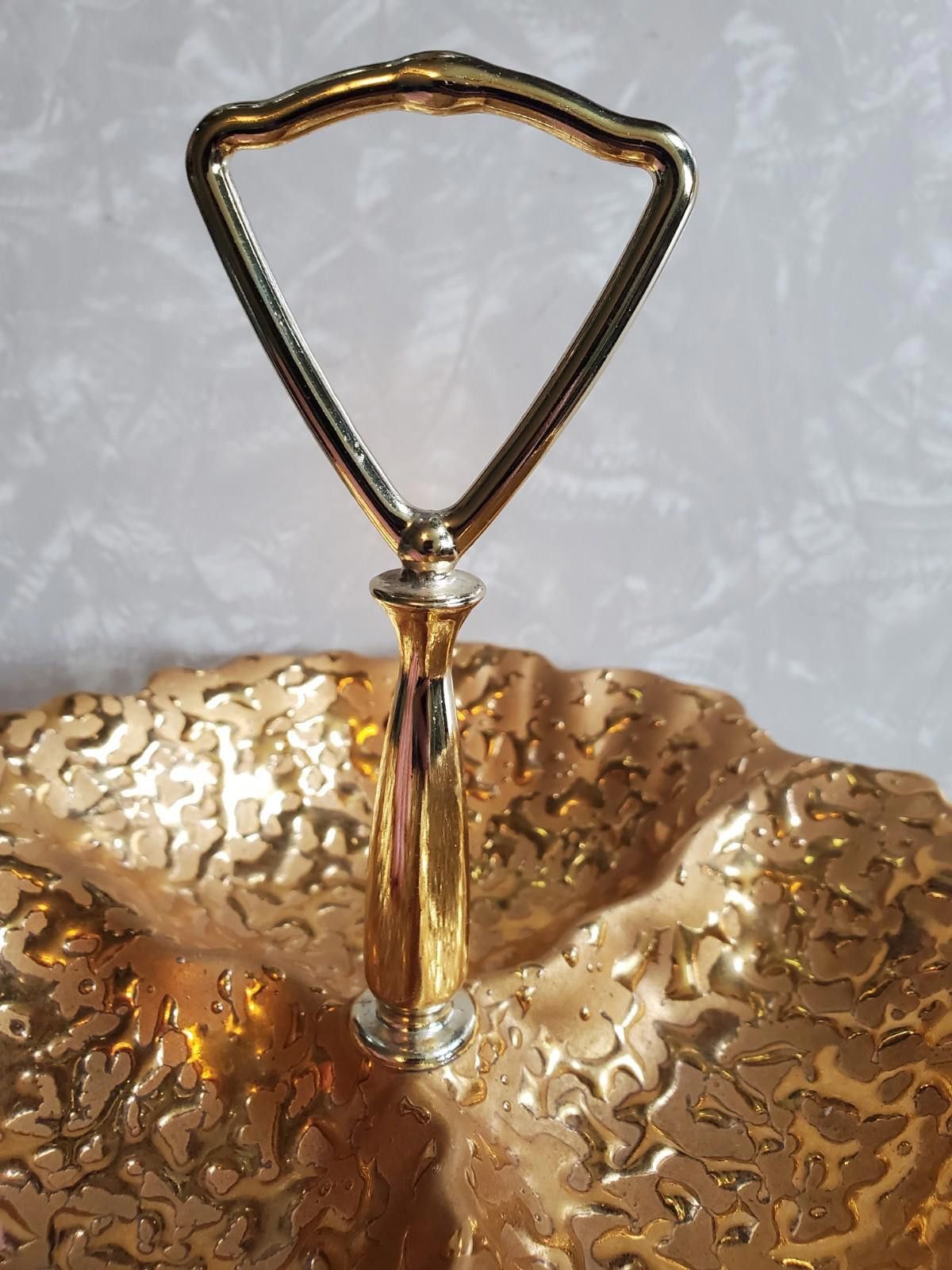 The Unbranded Brand Vintage Weeping Bright 22K Gold Divided Handled Dish MCM Size ONE SIZE - 2 Thumbnail