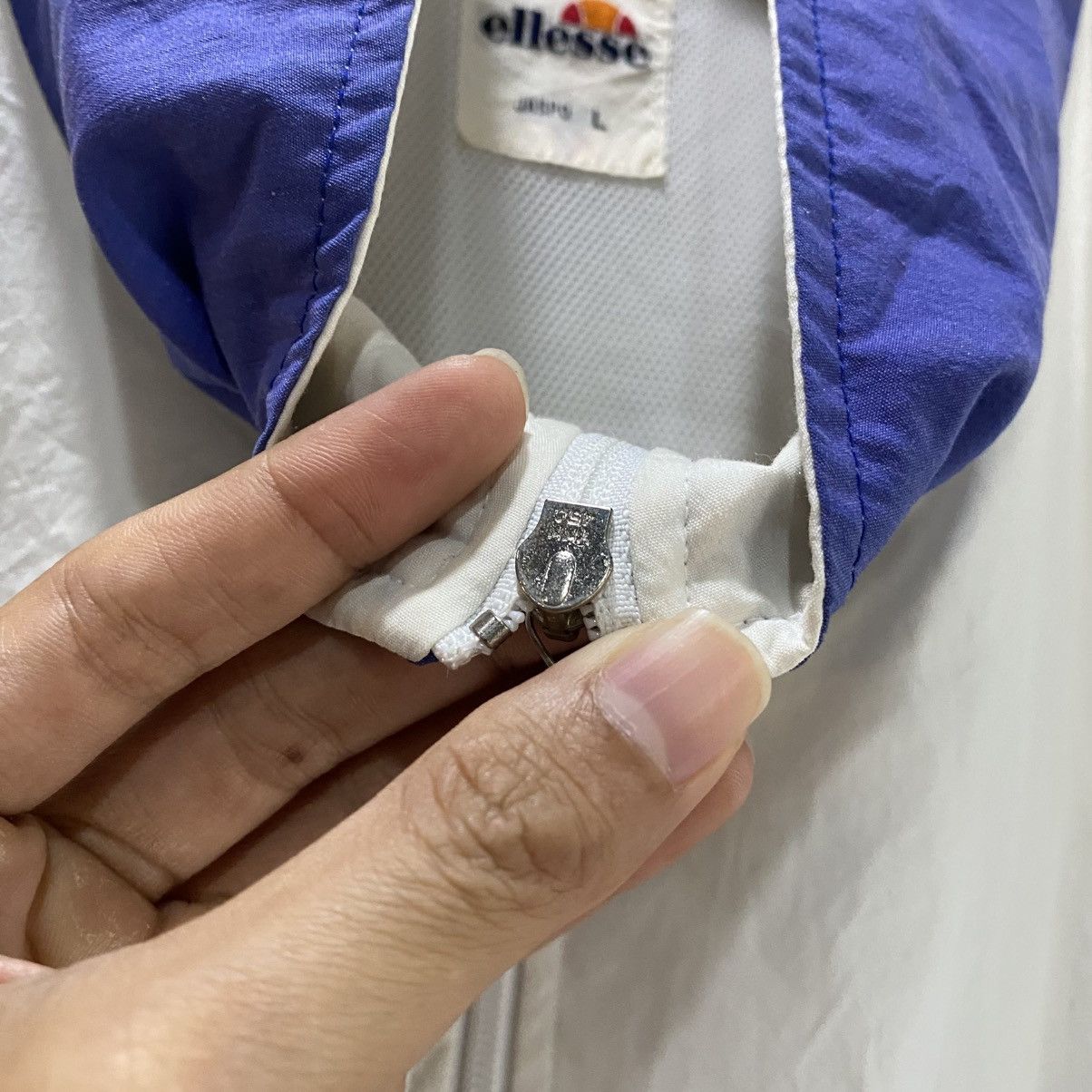 Ellesse Vintage Ellesse big logo Embroidery light jackets Size US L / EU 52-54 / 3 - 12 Thumbnail