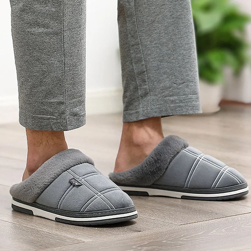 Other Christmas Winter Home Non-Slip Slippers Size US 7.5 / EU 40-41 - 1 Thumbnail