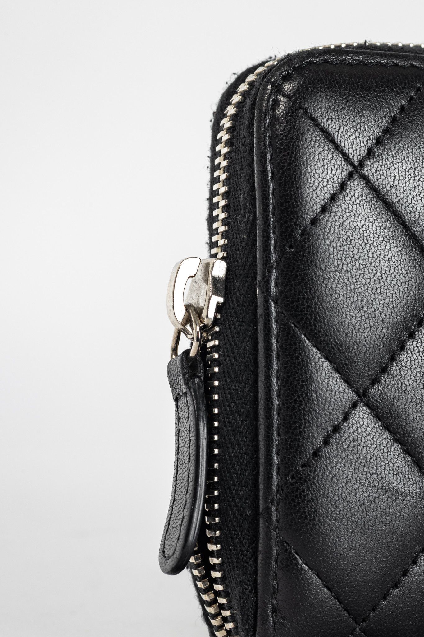 Chanel Chanel Black Quilted Lambskin Zip-Around Wallet Size ONE SIZE - 7 Thumbnail