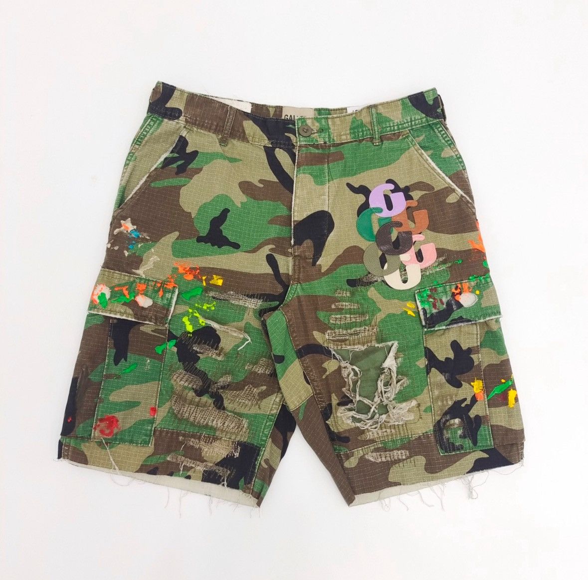 Gallery Dept. Gallery dept G patch camo cargo shorts | Grailed