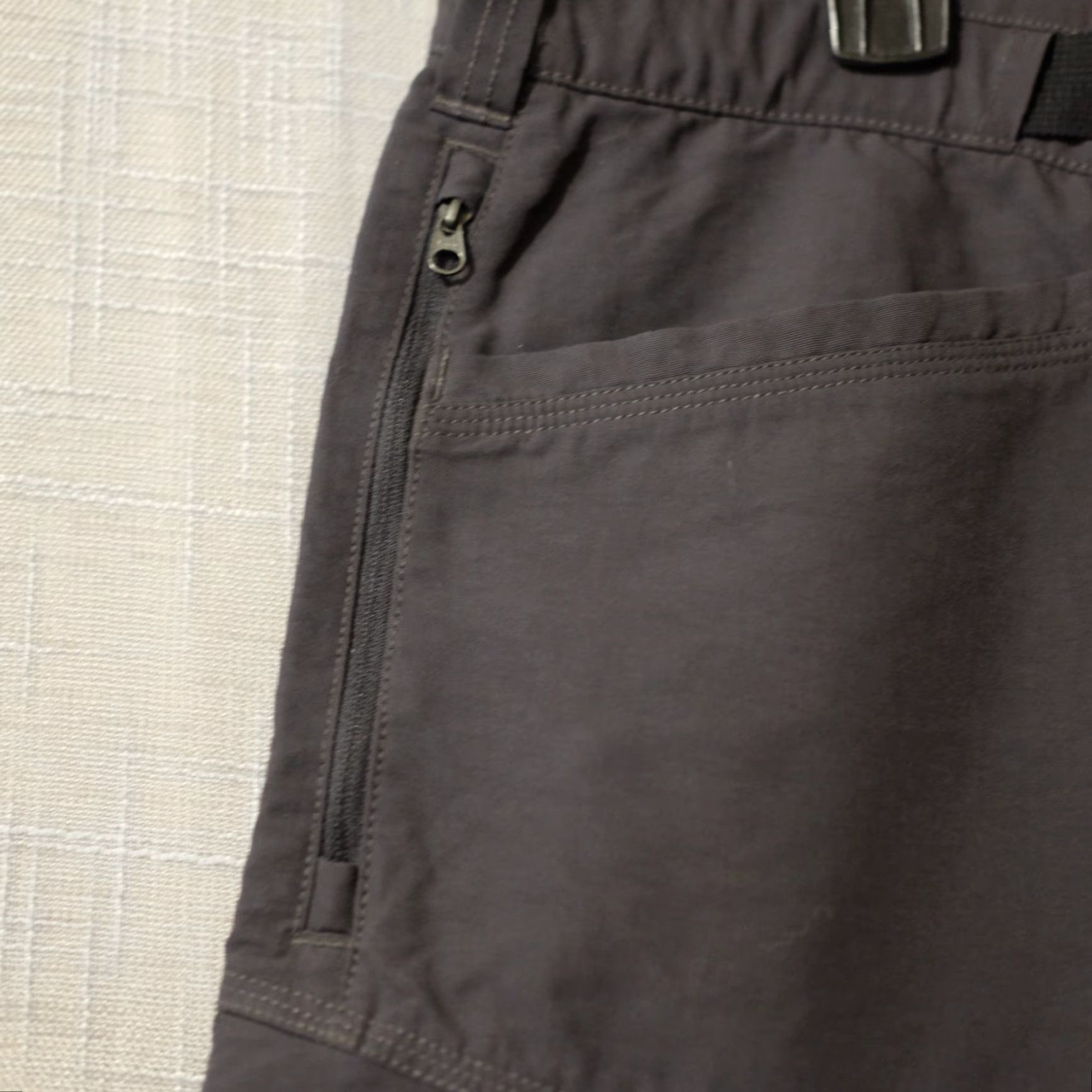 The North Face The North Face Pants Mens XL Dark Gray Convertible Hiking Cargo Trail Zip Pockets Logo Size US 36 / EU 52 - 7 Thumbnail
