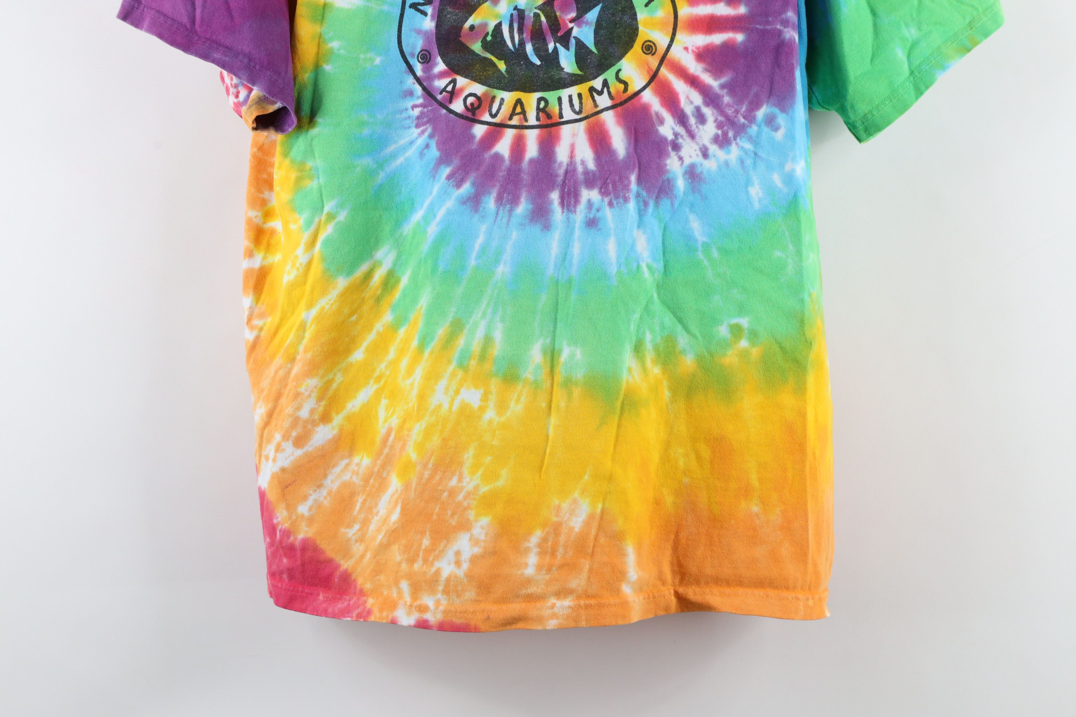 Vintage Vintage 90s Streetwear Aquariums Rainbow Tie Dye T-Shirt Size M / US 6-8 / IT 42-44 - 3 Thumbnail
