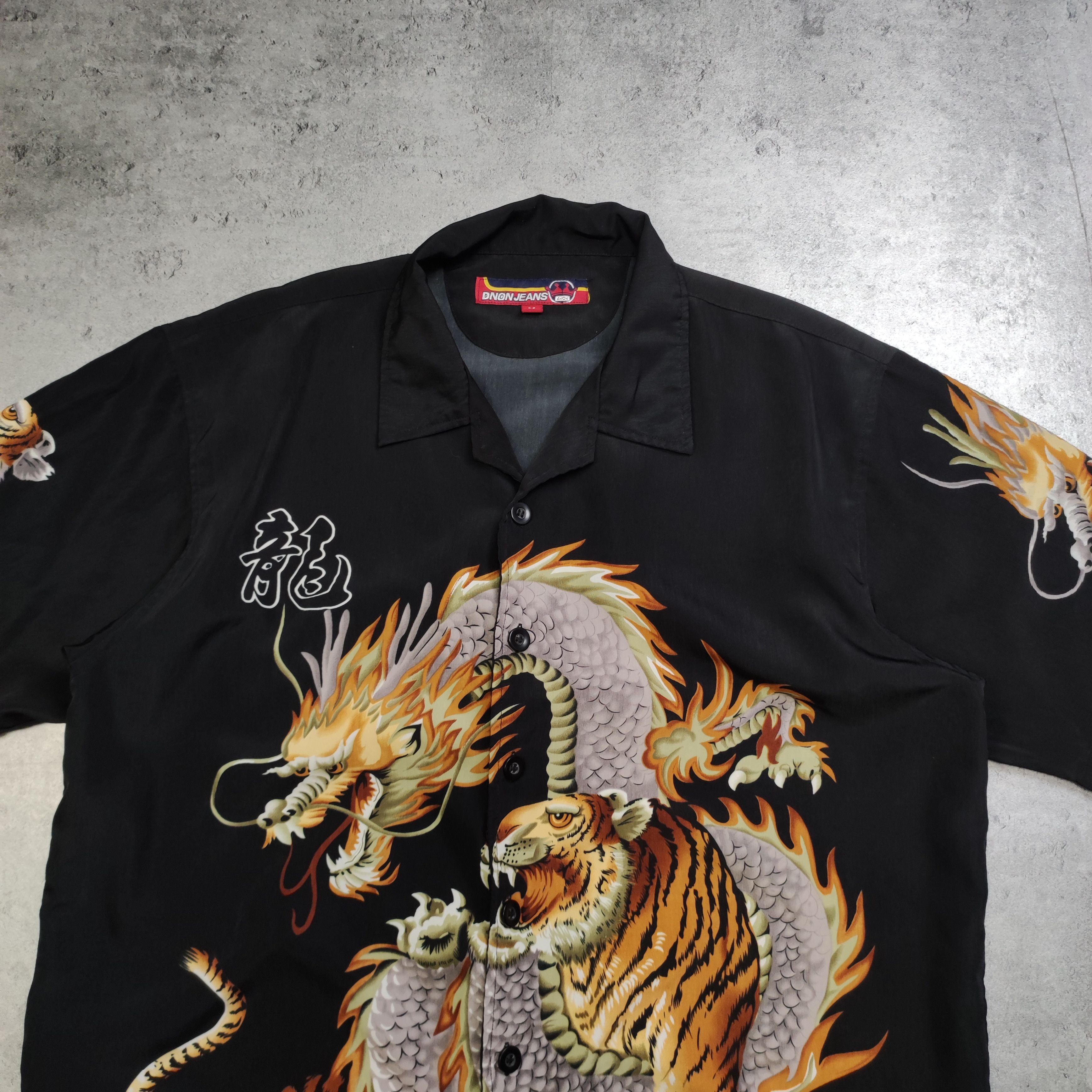 Japanese Brand RARE Japanese Dragon Tiger Fight Black Over Print Shirt Size US M / EU 48-50 / 2 - 3 Thumbnail