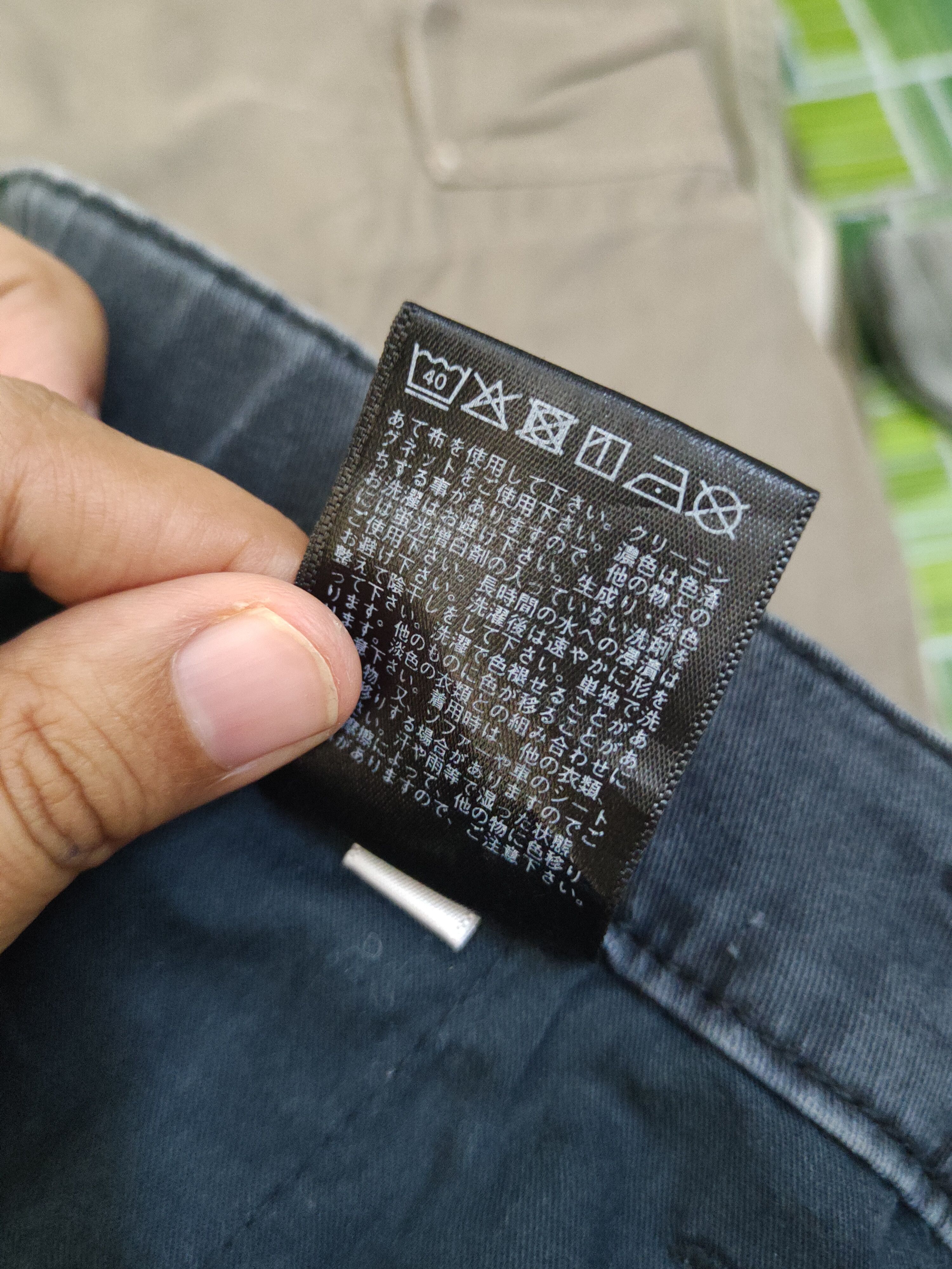 Japanese Brand Uniqlo Black Faded Multipocket Cargo Pants #W2102 Size US 37 - 12 Thumbnail