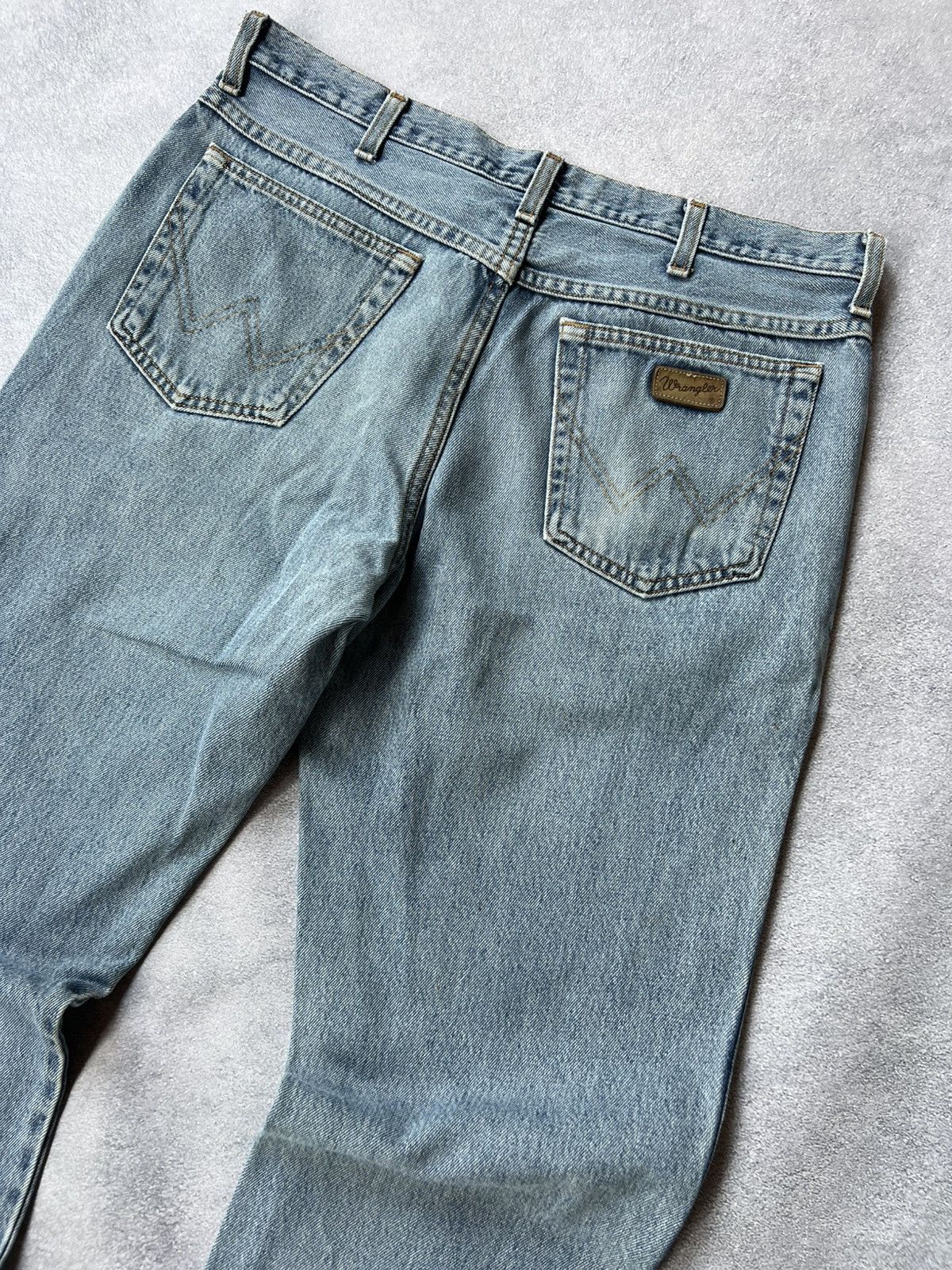 Wrangler 💙VINTAGE HYPE DISTRESSED y2k STYLE WRANGLER BLUE DENOM JEANS Size US 36 / EU 52 - 4 Thumbnail