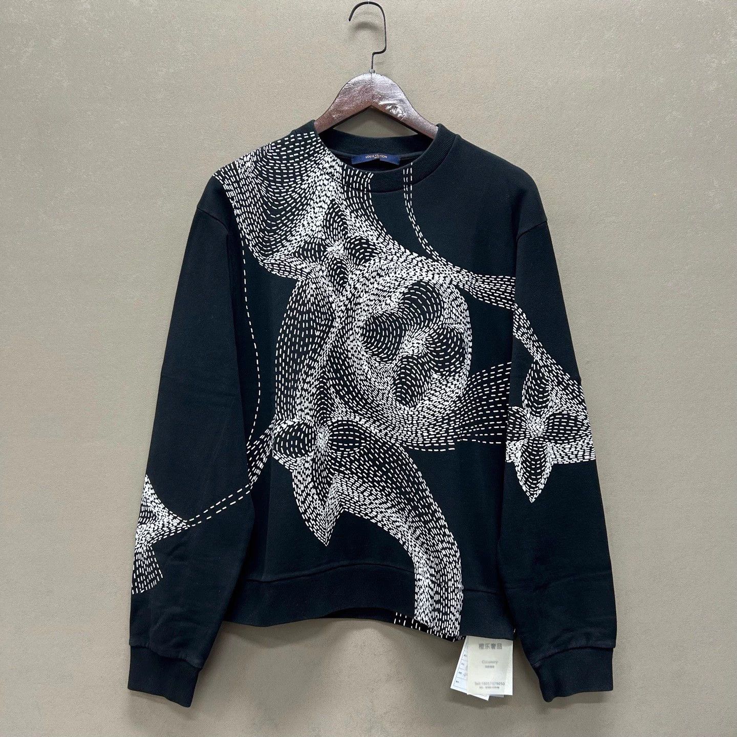 Louis Vuitton Louis Vuitton Black Floral Sketch Hoodie S 95 New Size US S / EU 44-46 / 1 - 1 Thumbnail