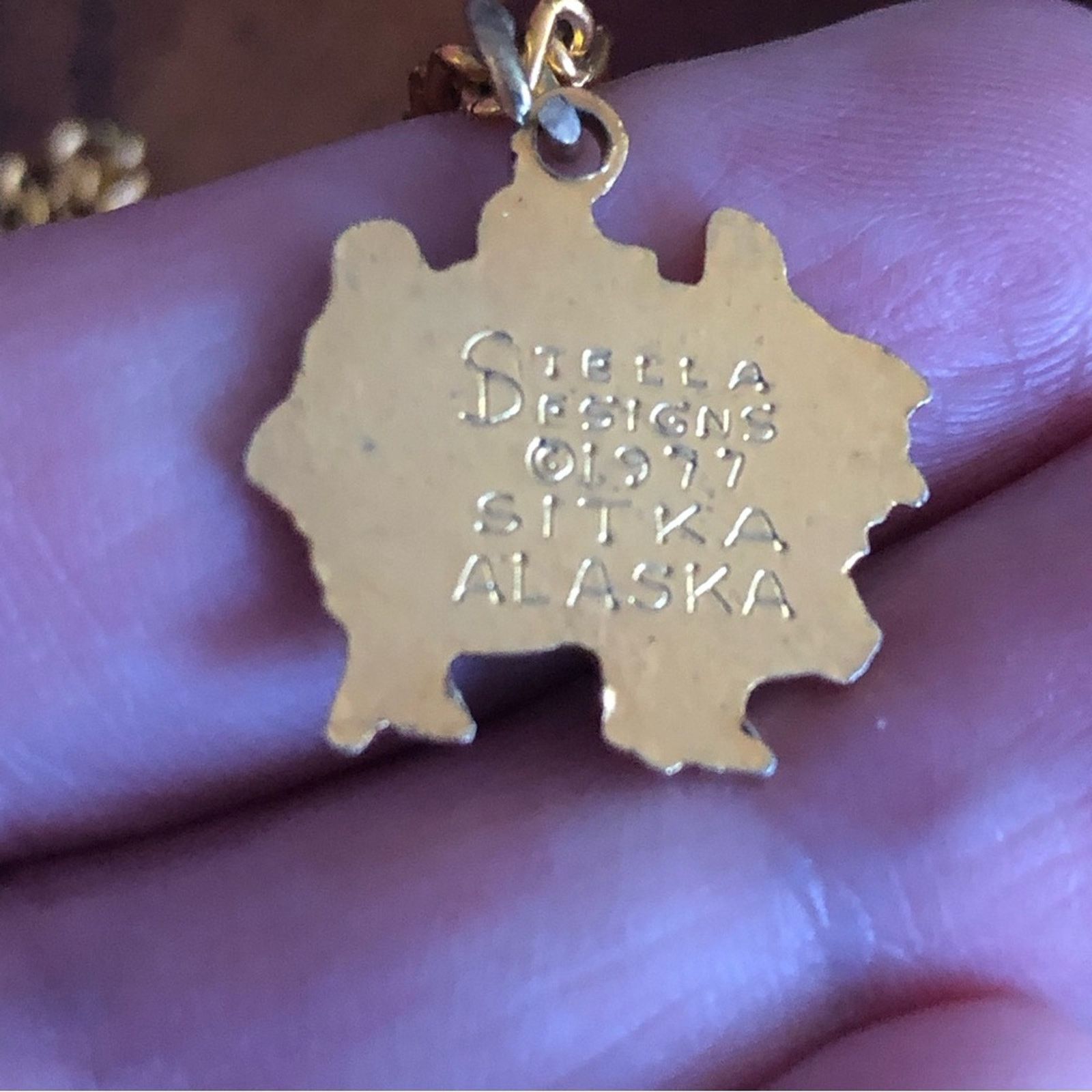 Vintage Vintage 70s Stella Designs Sitka Alaska charm bracelet Size ONE SIZE - 8 Thumbnail