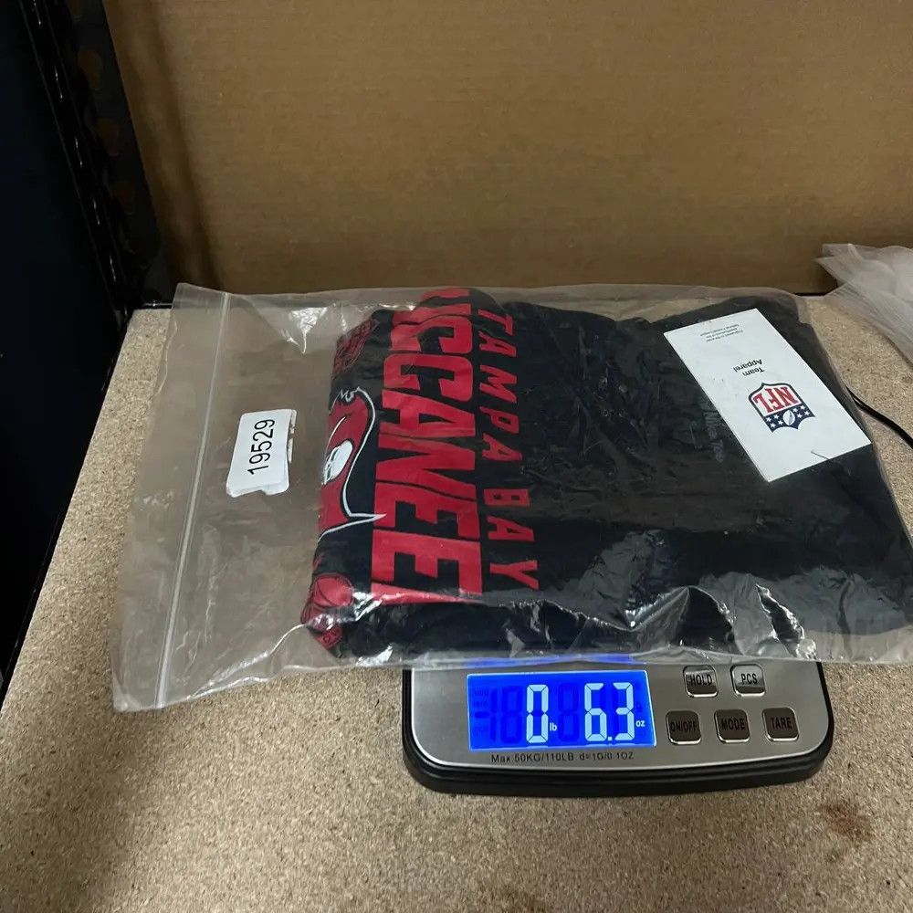 Nike Nike Shirt Men Large Tampa Bay Buccaneers NFL Cotton New Size US L / EU 52-54 / 3 - 8 Thumbnail