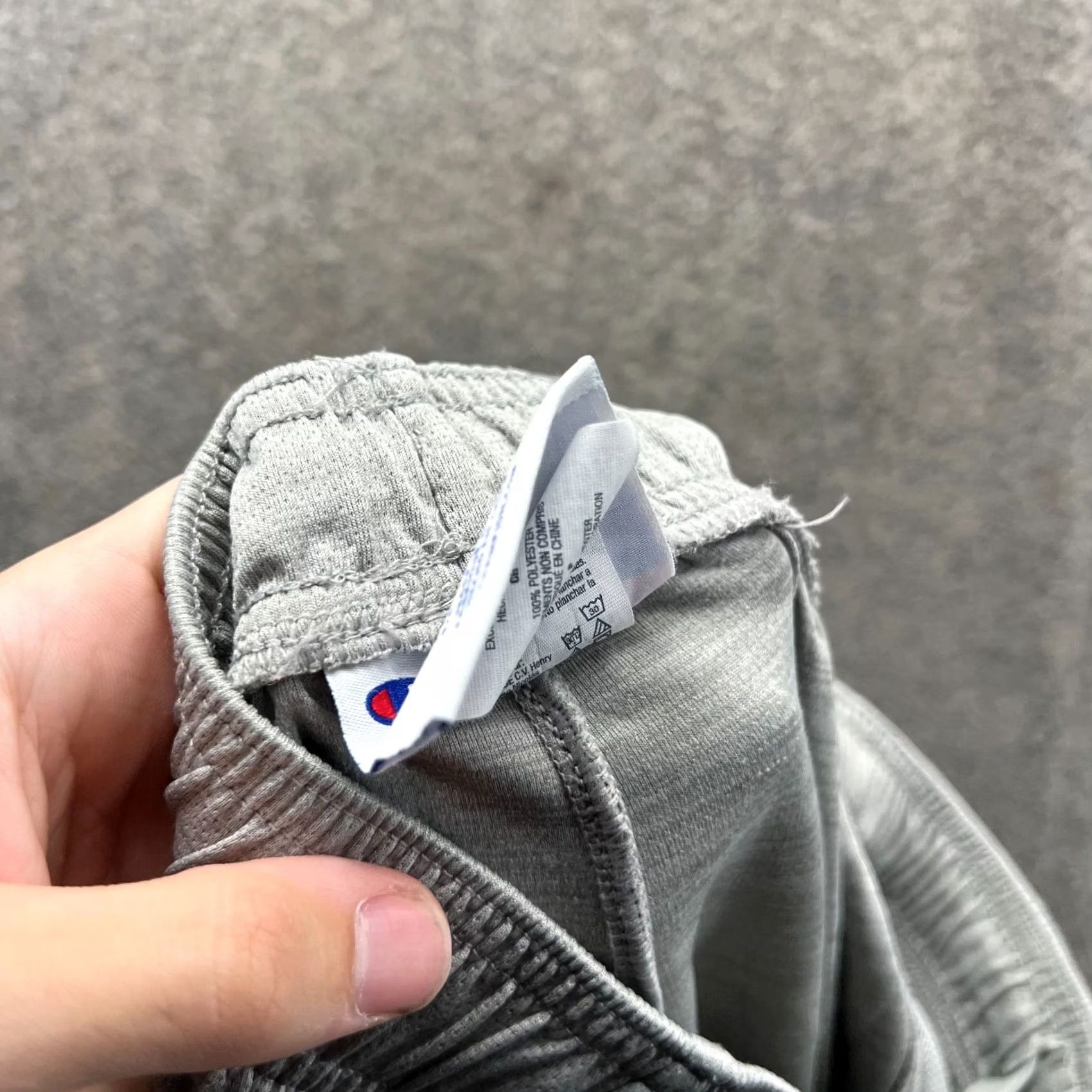 Champion Champion Shorts Mens Small Gray Athletic Activewear Lightweight Basketball Vtg Short Athletic Mens Small Gray Size US 29 - 3 Thumbnail