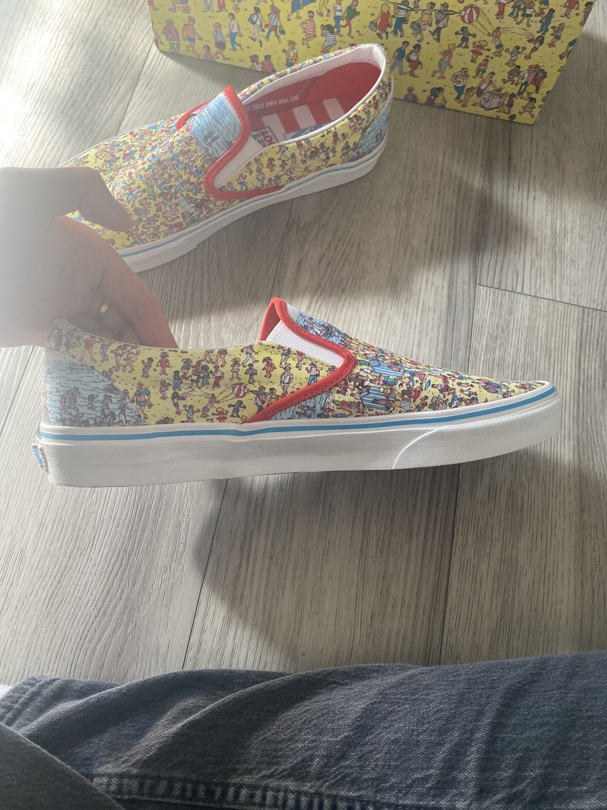 Vans (Where’s Waldo) beach colour way Size US 10.5 / EU 43-44 - 11 Thumbnail