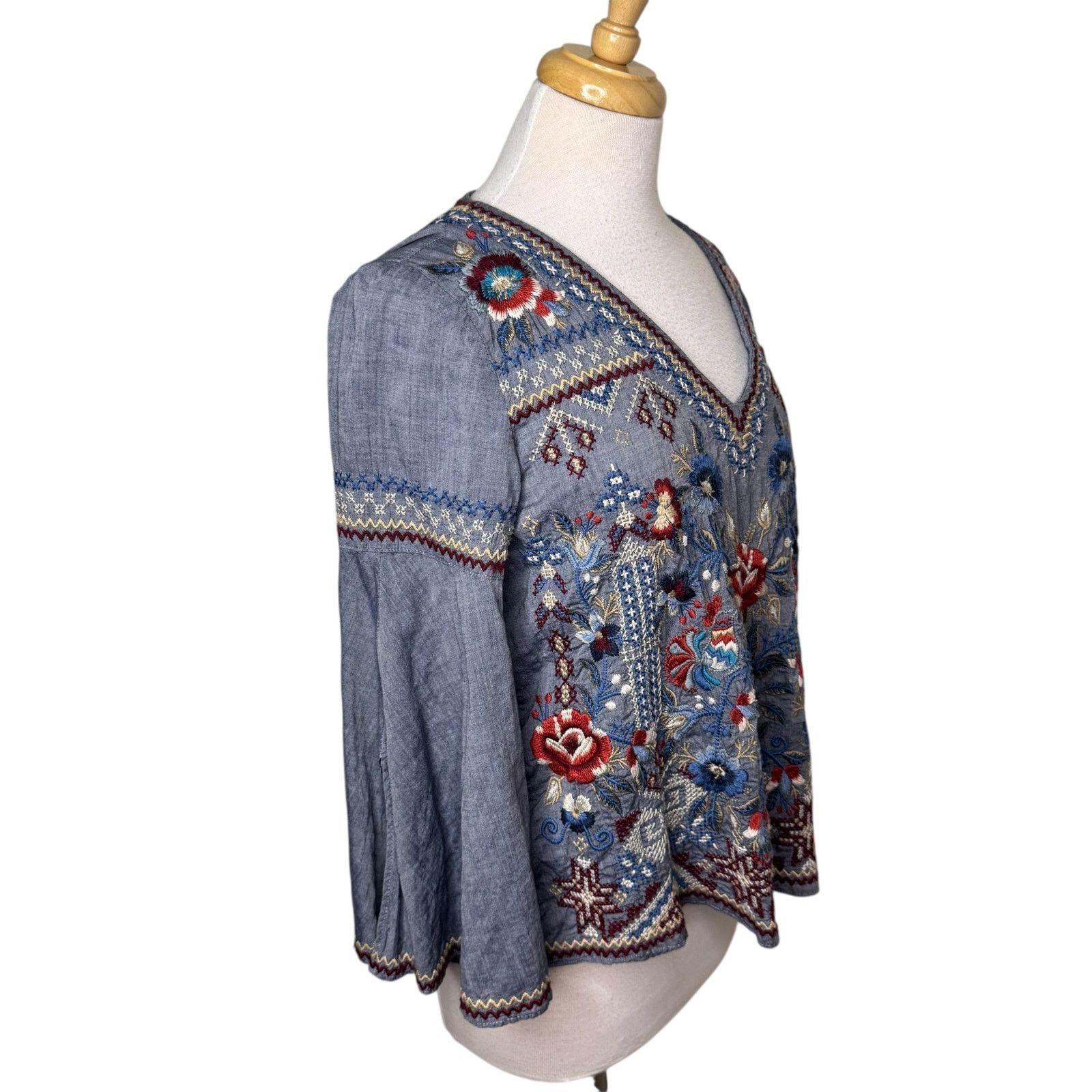 Johnny Was JOHNNY WAS Bohdi Swing Blouse Chambray Embroidered Size XS / US 0-2 / IT 36-38 - 5 Thumbnail
