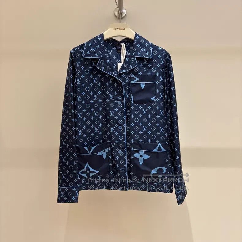Louis Vuitton Louis Vuitton ESCALE long sleeve pajama shirt Size XS / US 0-2 / IT 36-38 - 1 Thumbnail