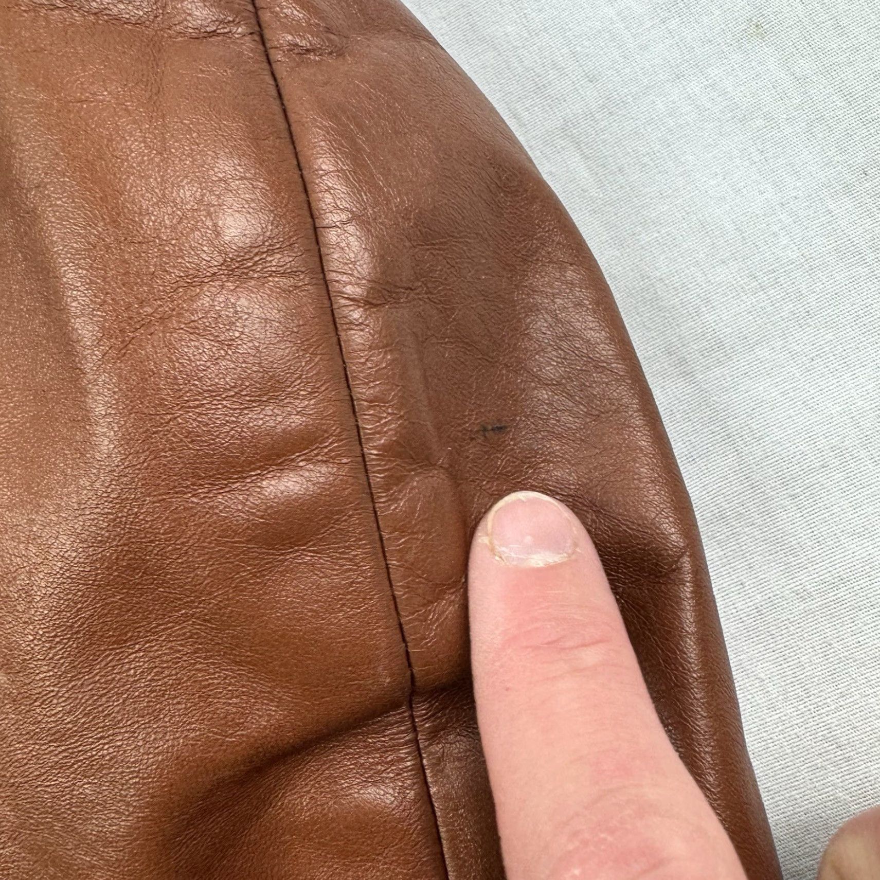 Vintage VINTAGE William Barry Leather Bomber Jacket Adult 40 Brown Sherpa Lined 1970s USA Mens Size US XXS / EU 40 - 4 Thumbnail