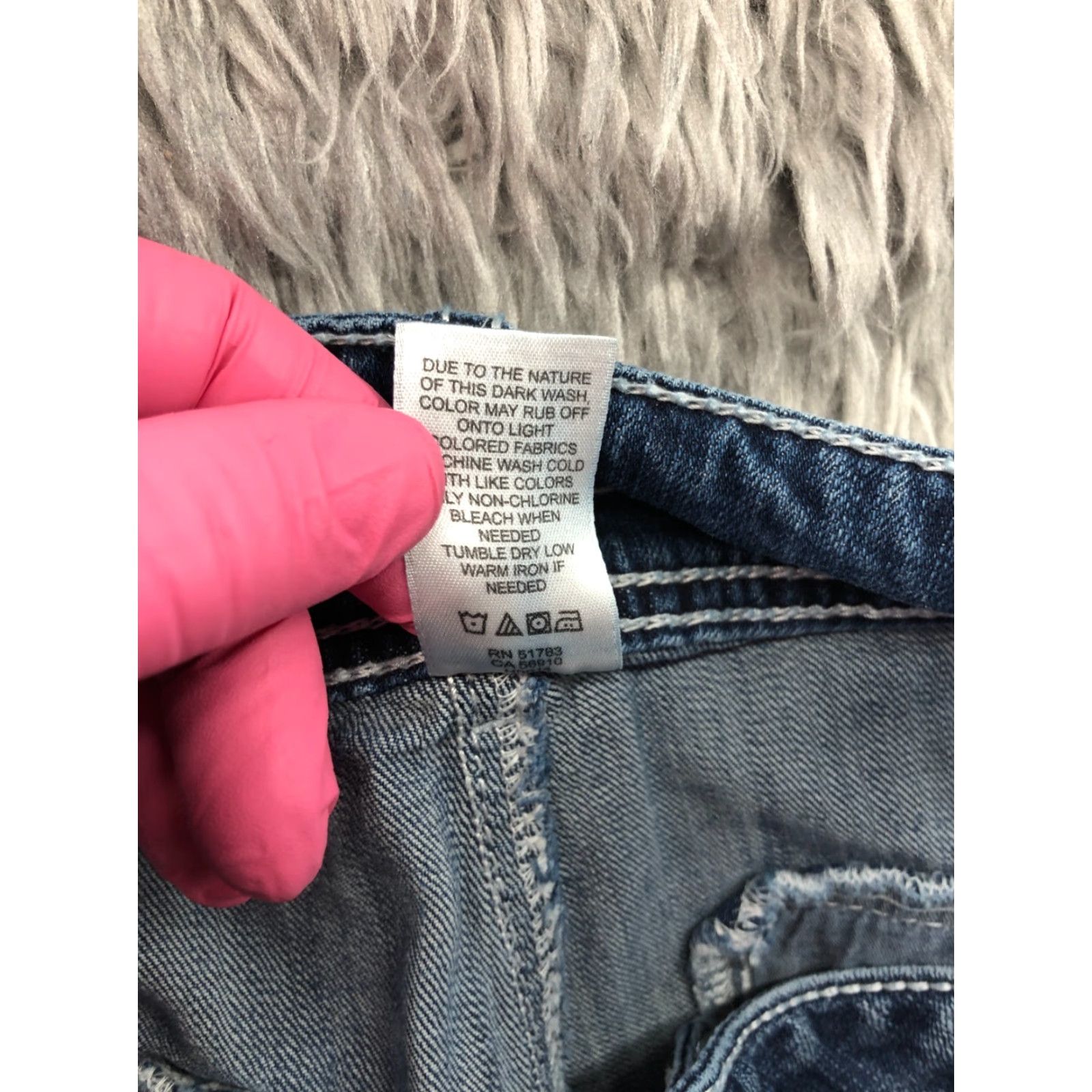 Vintage Maurices Boyfriend Shorts Juniors Womens Size 5/6 Medium Wash Blue Denim 5-Pocket Rise Mid Casual Boys? Size 27" / US 4 / IT 40 - 7 Thumbnail