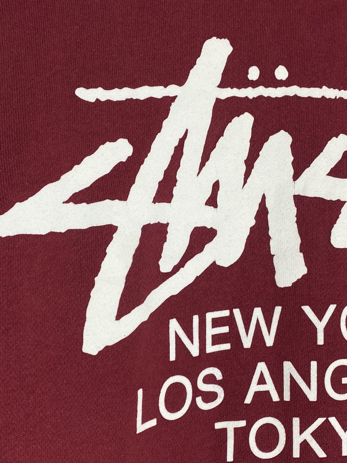 Stussy 🔥 STÜSSY WORLD TOUR CREWNECK BURGUNDY NYC LA PARIS VIBES Size US L / EU 52-54 / 3 - 5 Thumbnail