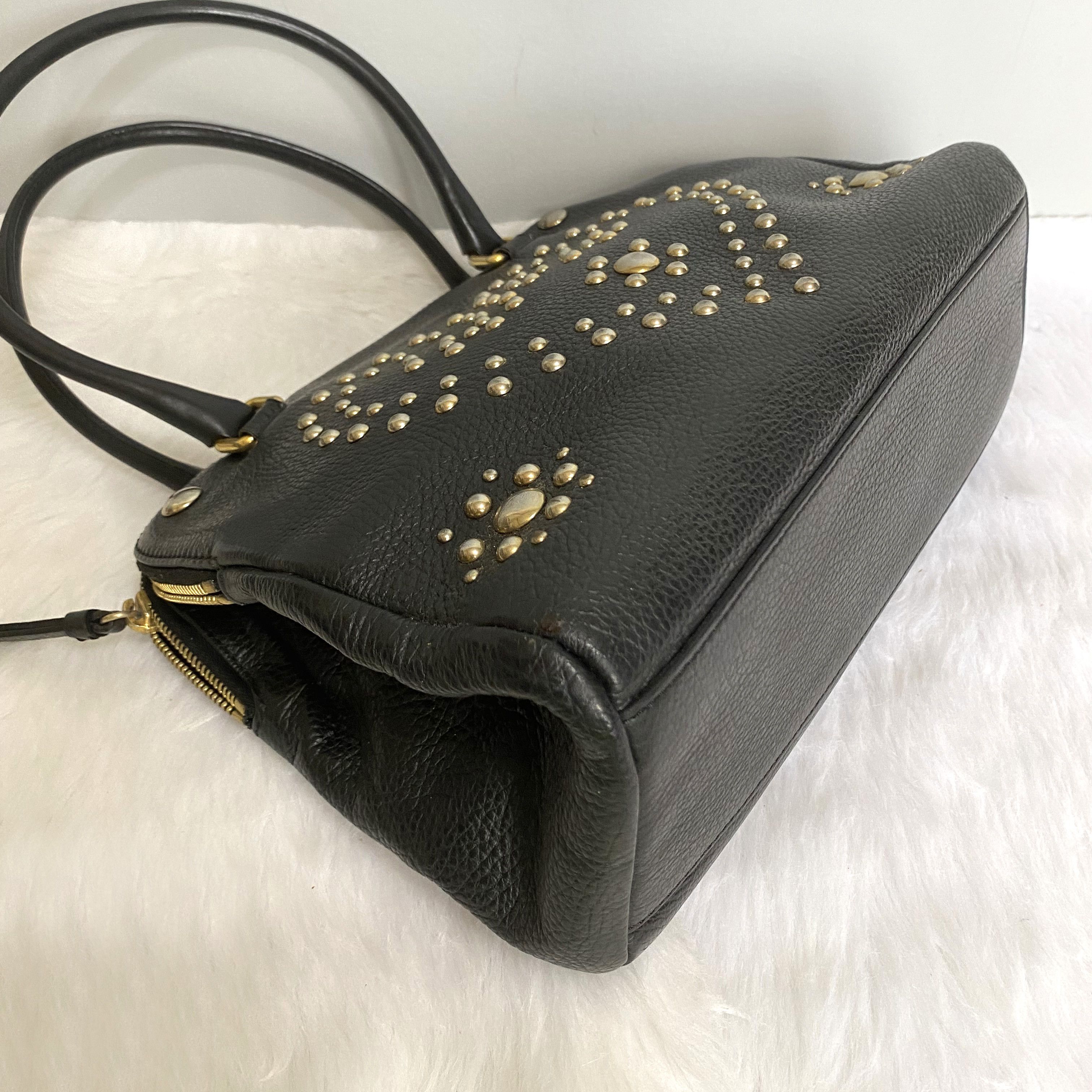 Moschino MOSCHINO Cheap & Chic Black Heart Studded Leather Bag Size ONE SIZE - 7 Thumbnail