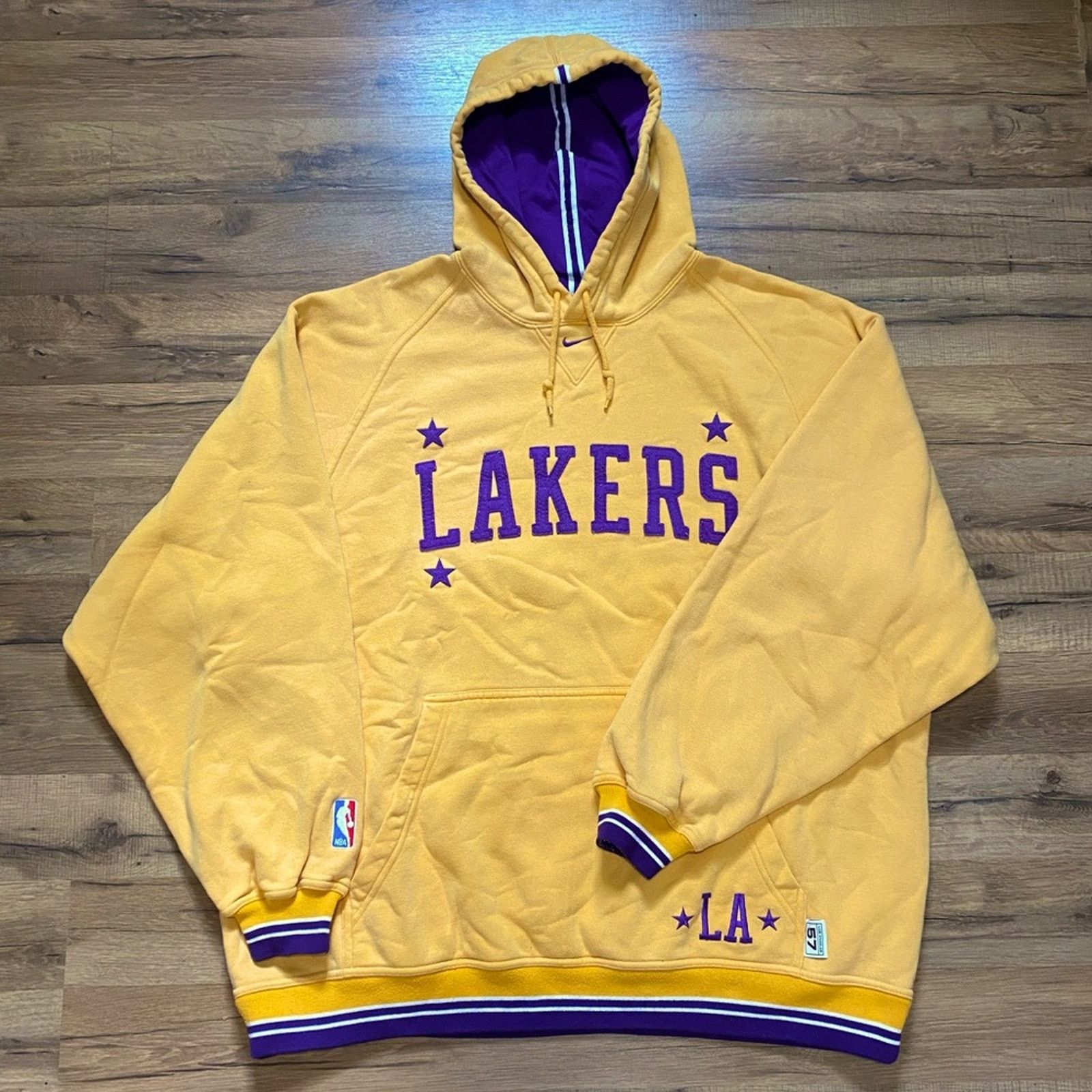 Nike 90s Nike LA Lakers Center Swoosh Hoodie Size US L / EU 52-54 / 3 - 4 Thumbnail