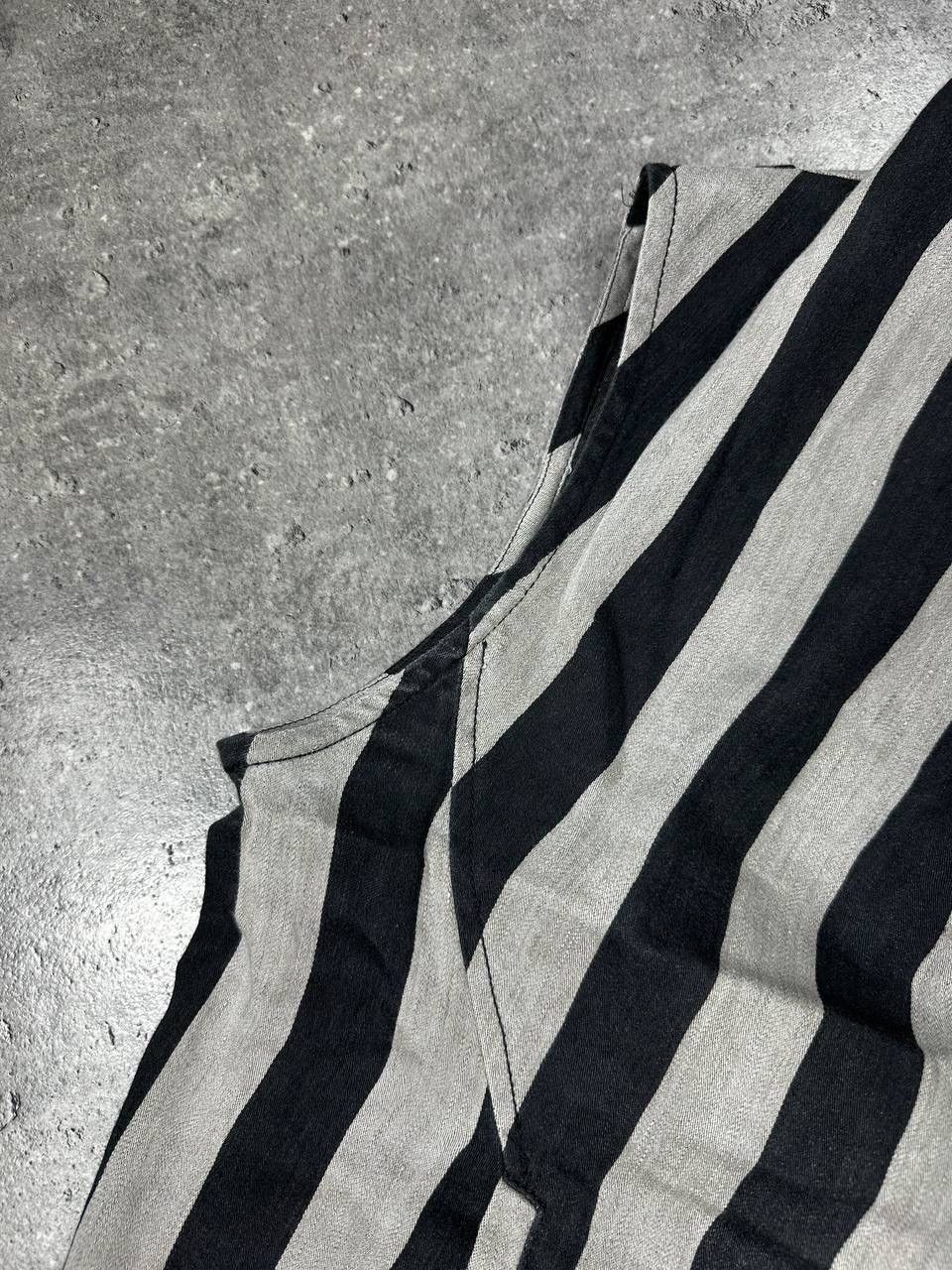 Ann Demeulemeester RARE Ann Demeulemeester SS17 “I AM RED WITH LOVE” Sheer Vest Size M / US 6-8 / IT 42-44 - 19 Thumbnail