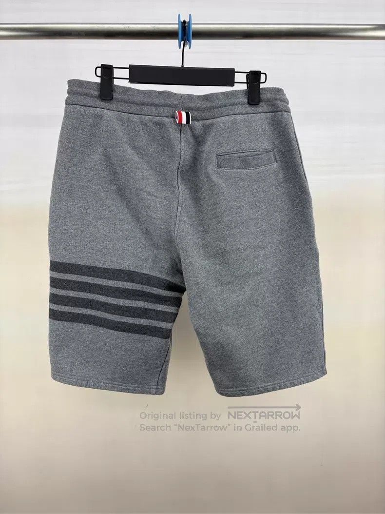 Thom Browne Thom Browne size 2 Gray cotton shorts Size US 28 / EU 44 - 2 Thumbnail