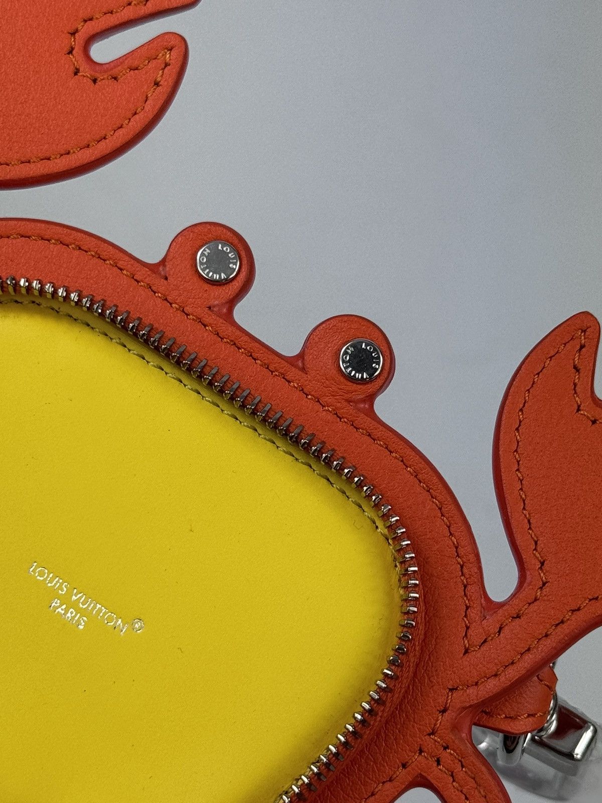 Louis Vuitton LV MONOGRAM CRAB BAG CHARM WALLET Size ONE SIZE - 4 Thumbnail