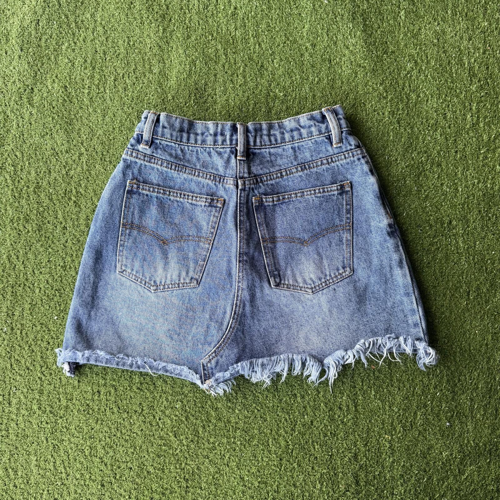Designer Tiger Mist High-Waisted Denim Mini Skirt – Y2K Baddie Vibes Size ONE SIZE - 3 Thumbnail