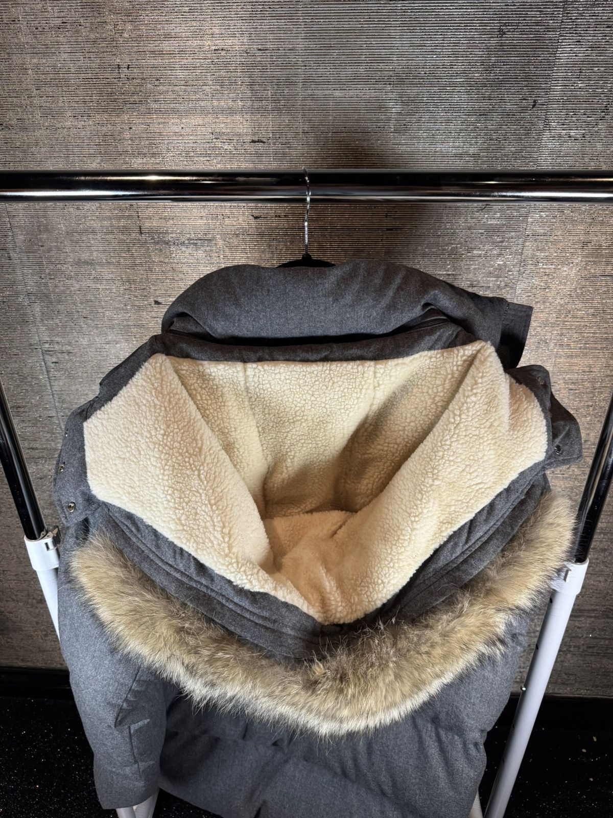 Moncler Moncler Vilaine Longline Fur-Trim Parka Size US XXL / EU 58 / 5 - 13 Thumbnail