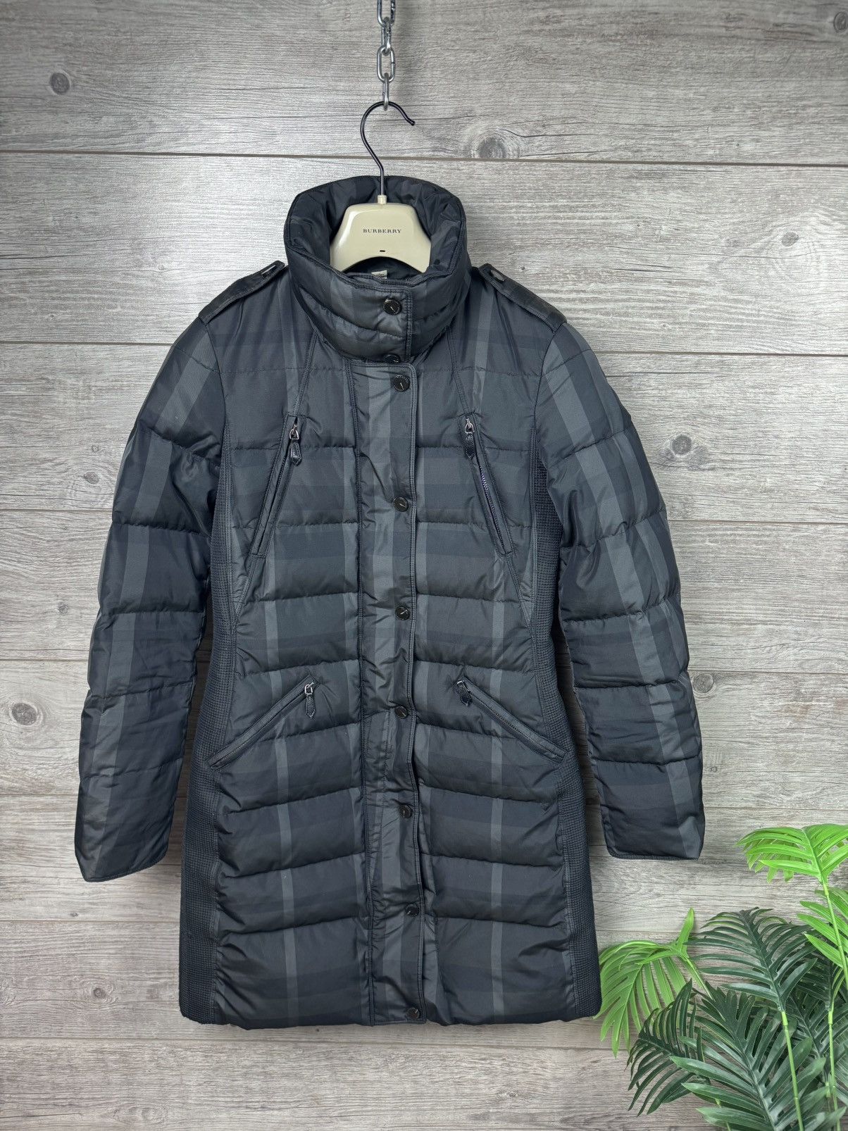 Burberry Burberry London Womans Down Jacket Puffer Luxury Size S Size S / US 4 / IT 40 - 3 Thumbnail