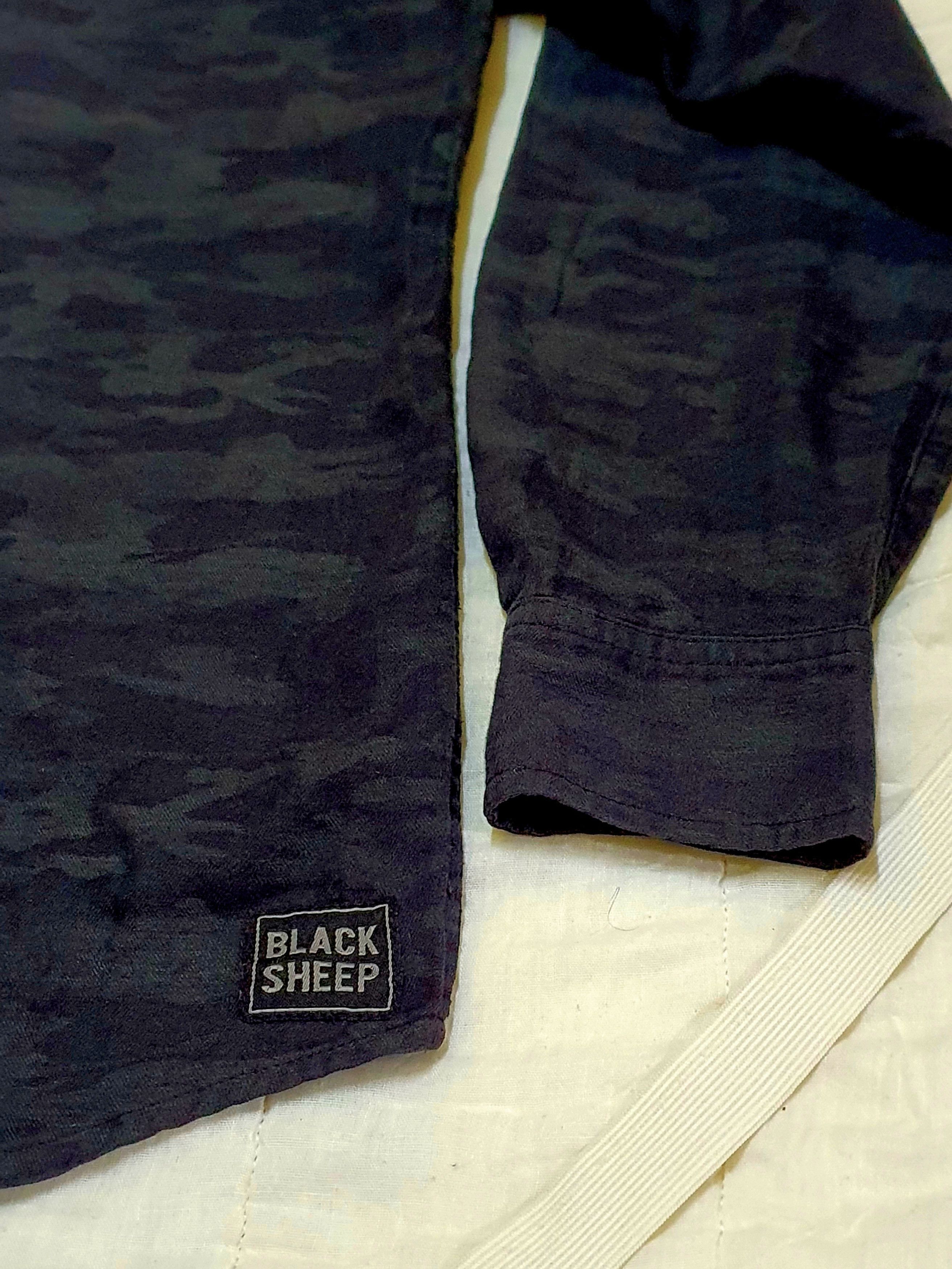 Black Sheep Black Sheep Camo Western Embroidery Buttons Up Shirt (M) Size US M / EU 48-50 / 2 - 7 Thumbnail