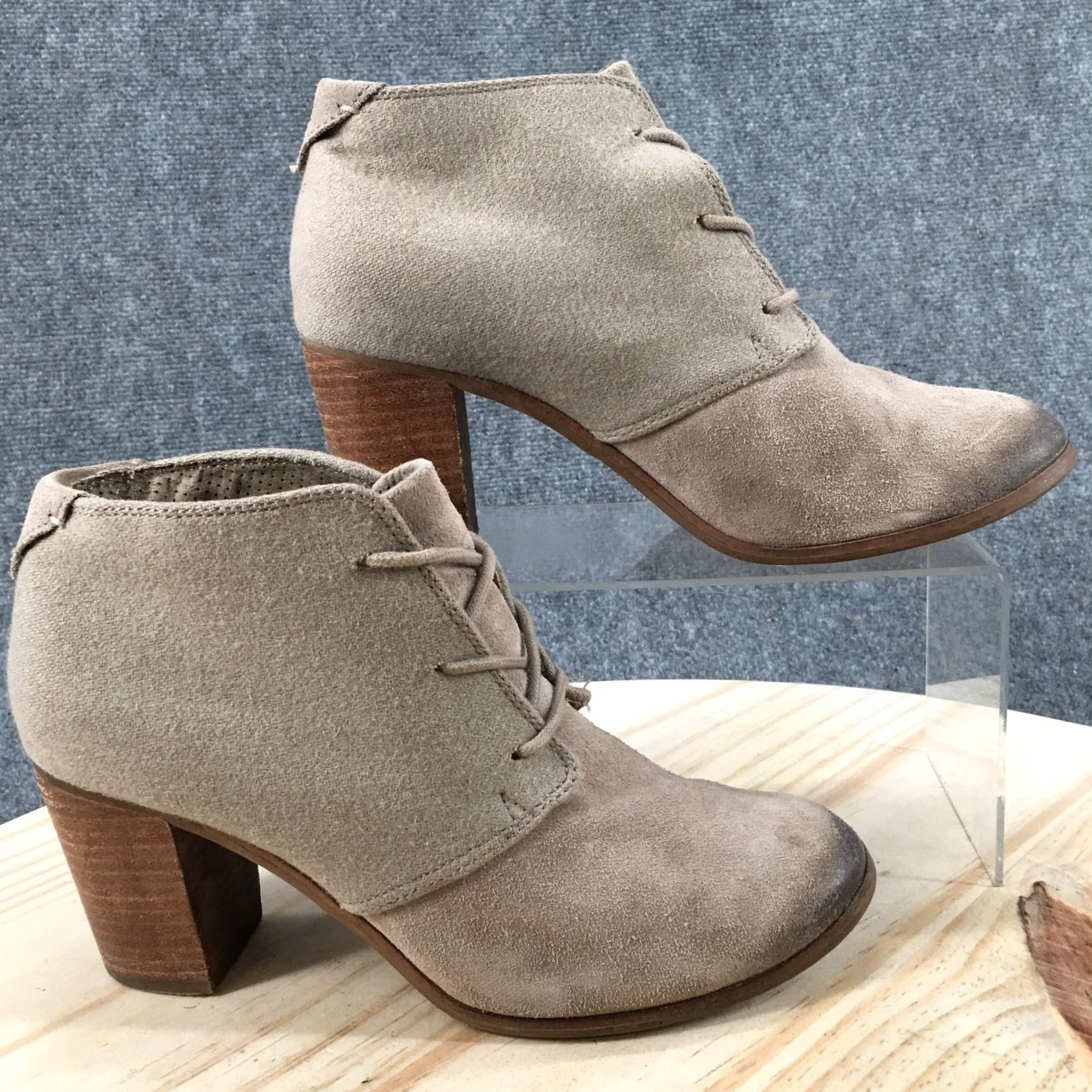 Toms TOMS Luneta Beigae Suede Block Heel Ankle Booties Lace Up Women’s 9.5 Boots Casual Mid-Width Leather/Beige Size US 10 / IT 40 - 2 Thumbnail