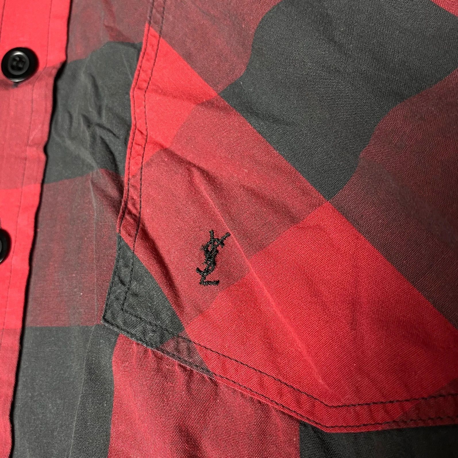 Designer × Yves Saint Laurent Yves Saint Laurent shirtchecked mini logo pocket black red Size US M / EU 48-50 / 2 - 4 Thumbnail