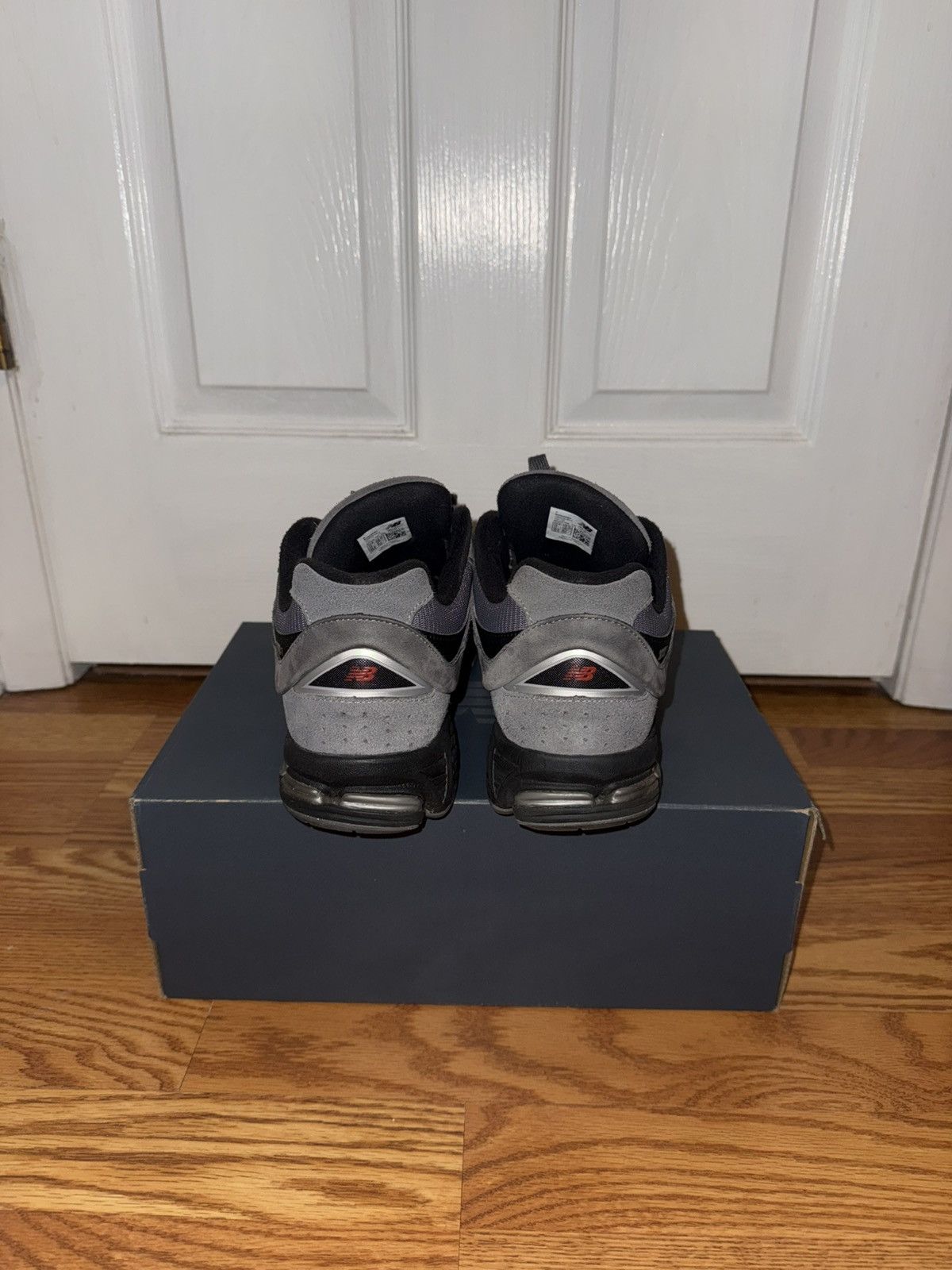 New Balance New Balance 2002R Size US 11.5 / EU 44-45 - 3 Thumbnail