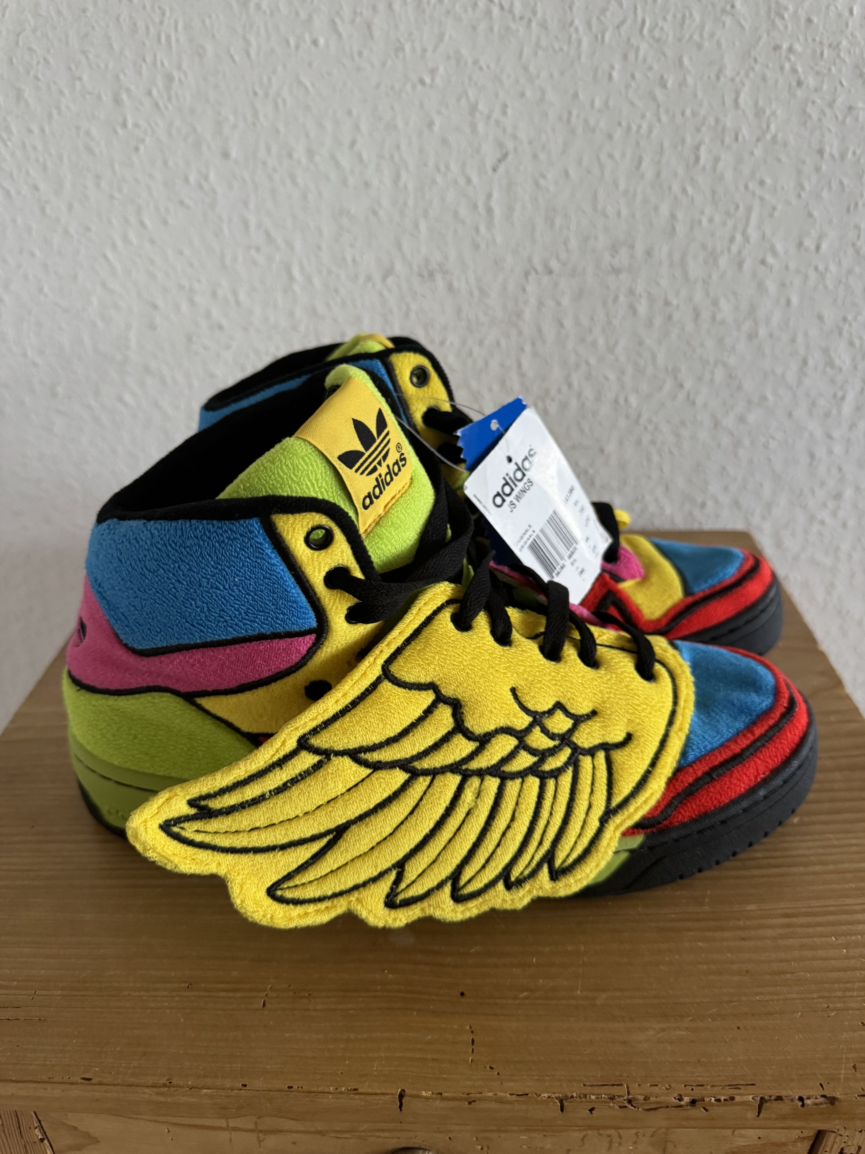 Adidas × Jeremy Scott Winged Rainbow Fleece High Top Sneakers Size US 9.5 / EU 42-43 - 6 Thumbnail