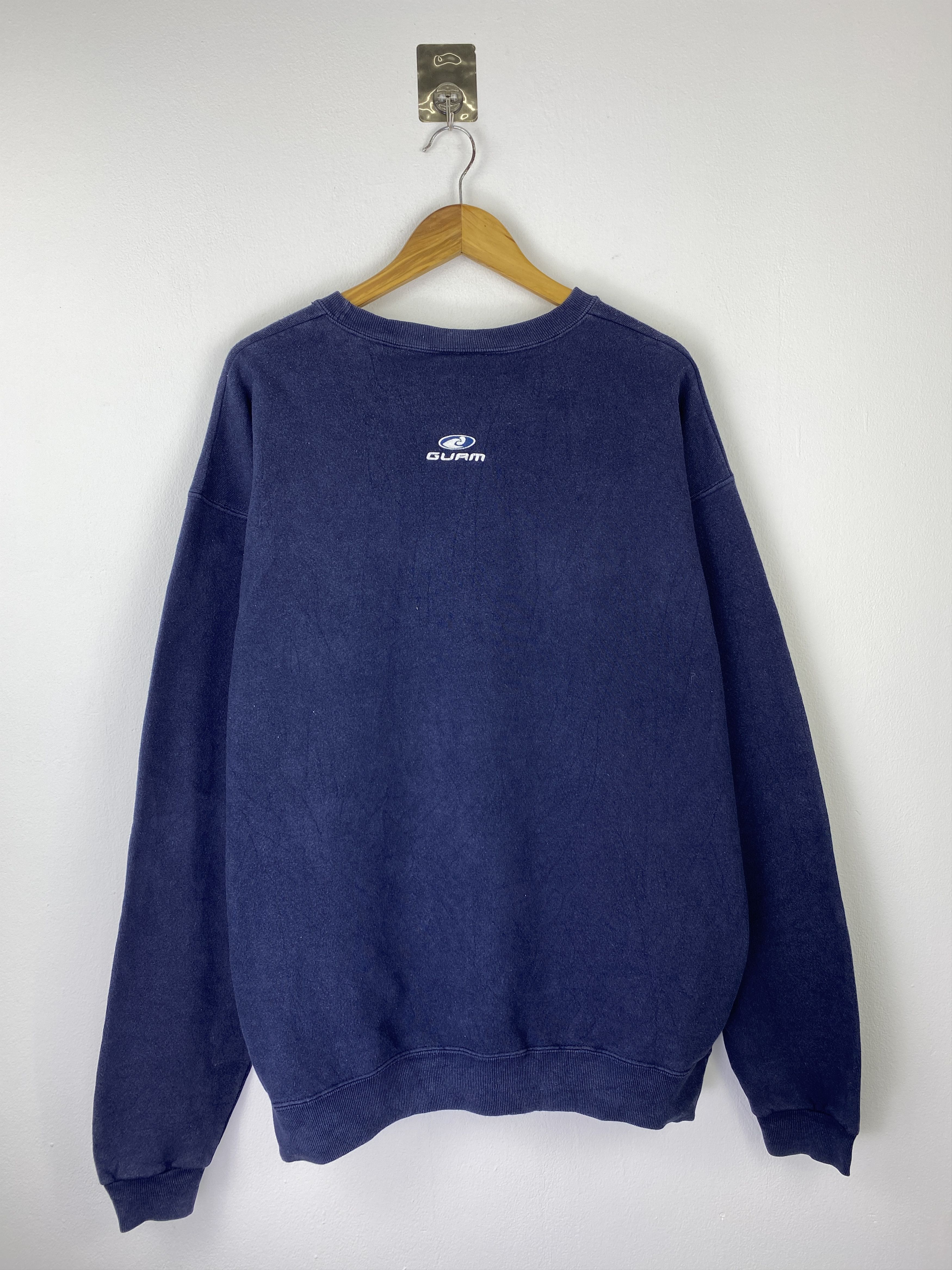 Vintage Vintage 90s Guam Crewneck Pullover Jumper Sweatshirt SH0539 Size US L / EU 52-54 / 3 - 3 Thumbnail