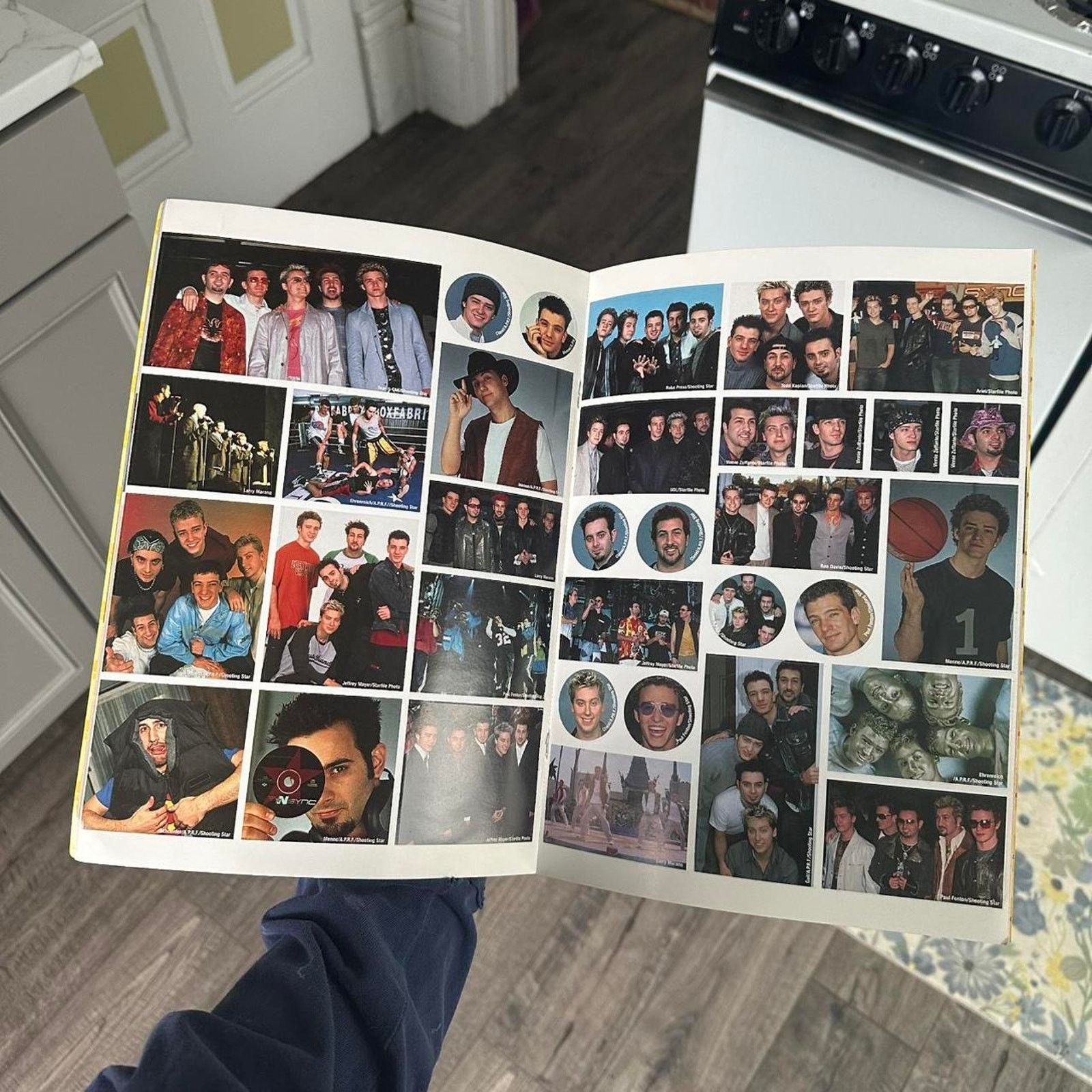 Band Tees × Vintage Vintage 2001 Y2K *NSYNC Collectible Sticker Book Magazine Size ONE SIZE - 2 Thumbnail