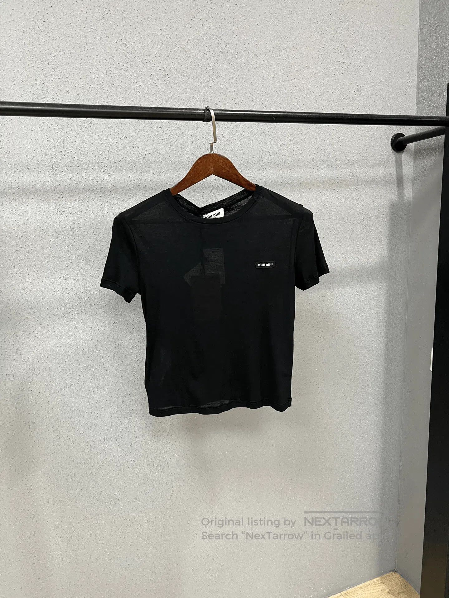 Miu Miu Miumiu Slogan Short-Sleeve Top. Size M / US 6-8 / IT 42-44 - 1 Thumbnail