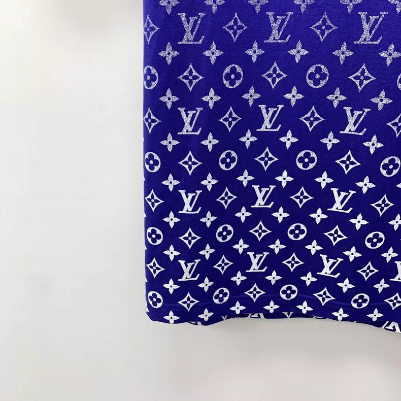 Louis Vuitton Louis Vuitton 22 blue logo print cotton crewneck T-shirt Size US XXL / EU 58 / 5 - 4 Thumbnail