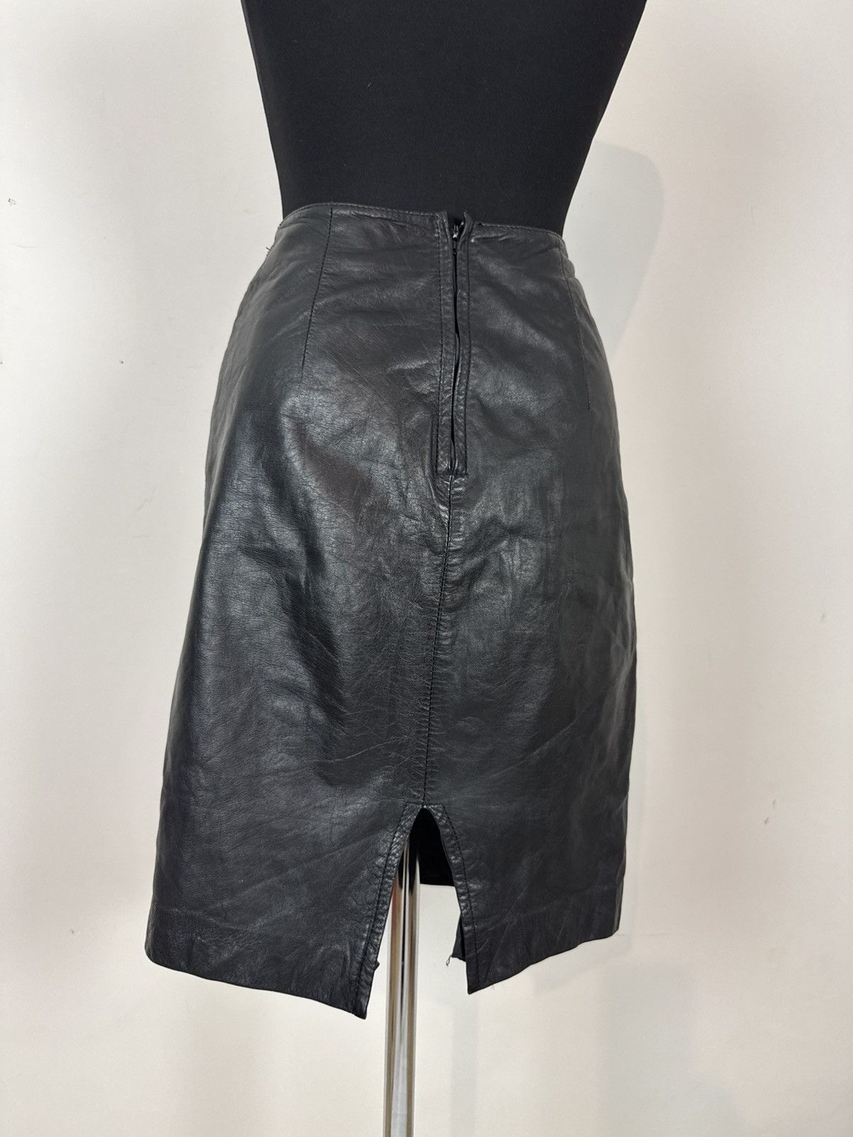 Wilsons Leather 100% Leather High-waisted Pencil Skirt s / 36 Size 27" / US 4 / IT 40 - 3 Thumbnail