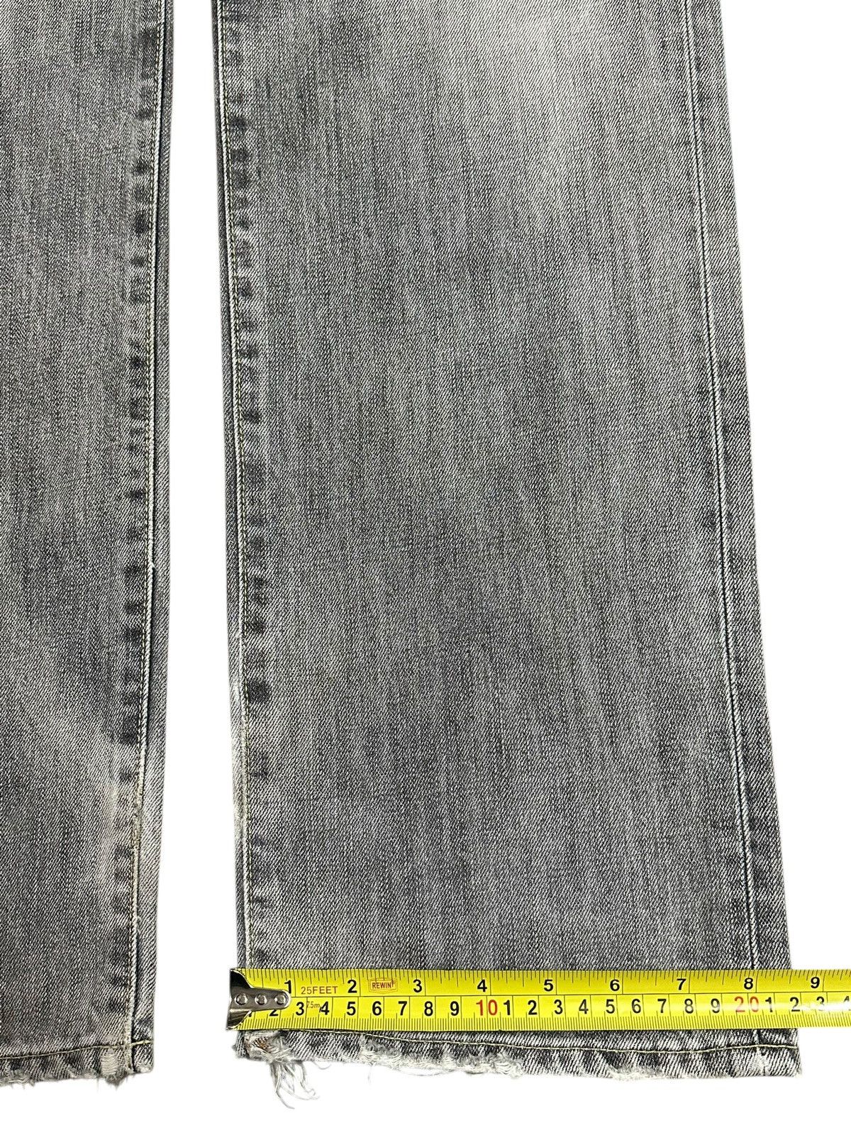 Uniqlo Vintage Japanese Uniqlo Faded Wash Style Loose Jeans Size US 34 / EU 50 - 16 Thumbnail