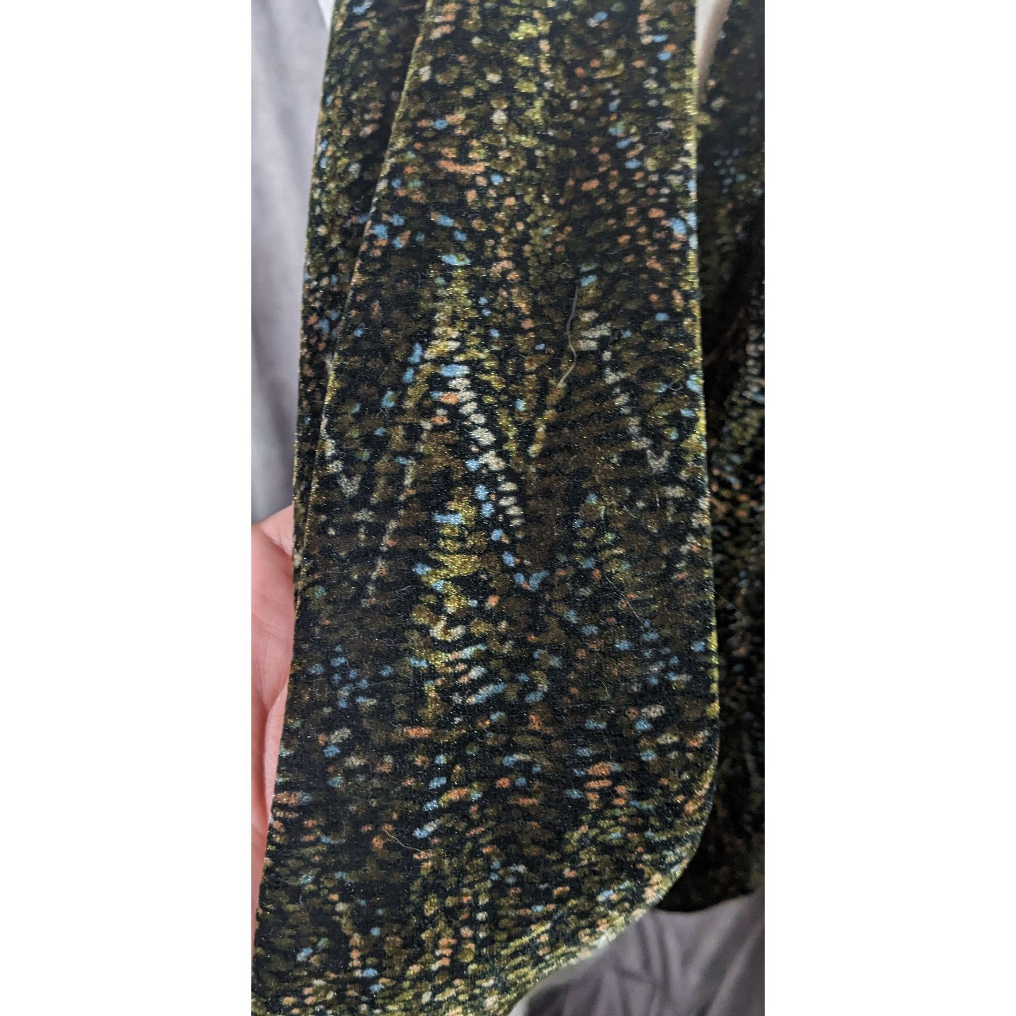 Other Black And Green Speckled Velvet-Like Scarf Size ONE SIZE - 9 Thumbnail