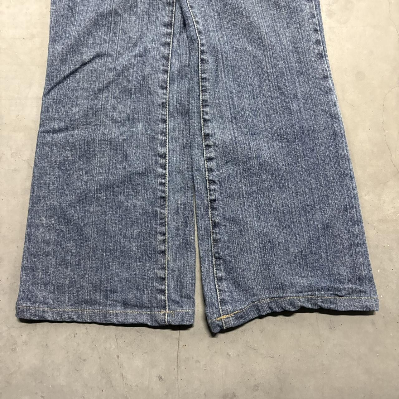Japanese Brand × Vintage Crazy Vintage Y2K/2000s Flared Medium Wash Denim Jeans! Size US 28 / EU 44 - 3 Thumbnail