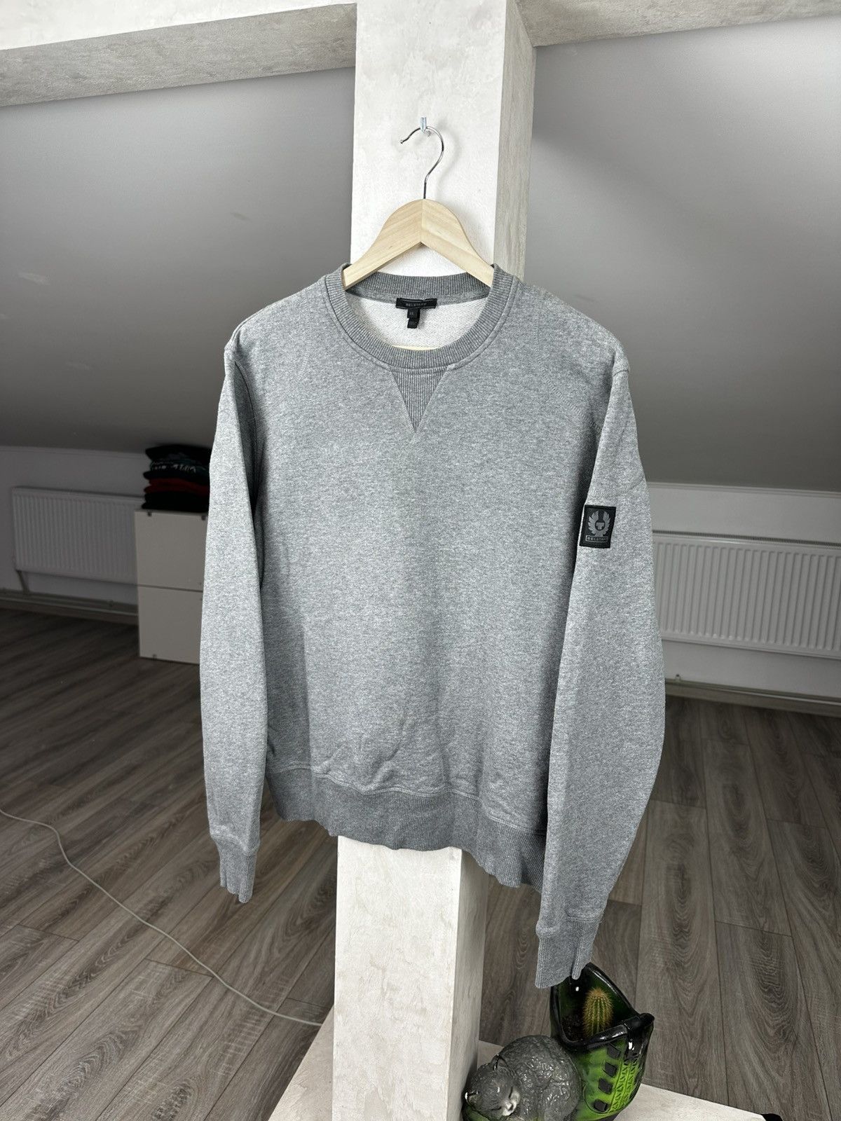 Belstaff Vintage Belstaff Sweatshirt Patch Logo Size US L / EU 52-54 / 3 - 1 Thumbnail