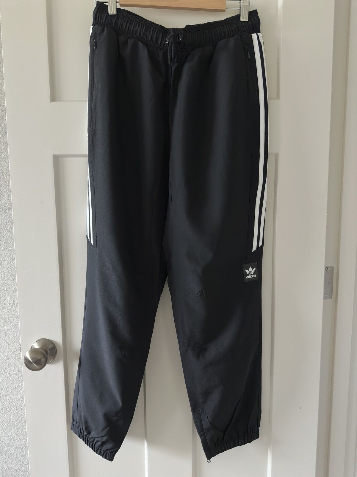 Adidas ADIDAS Classic Track Pants size Medium Size US 32 / EU 48 - 1 Thumbnail