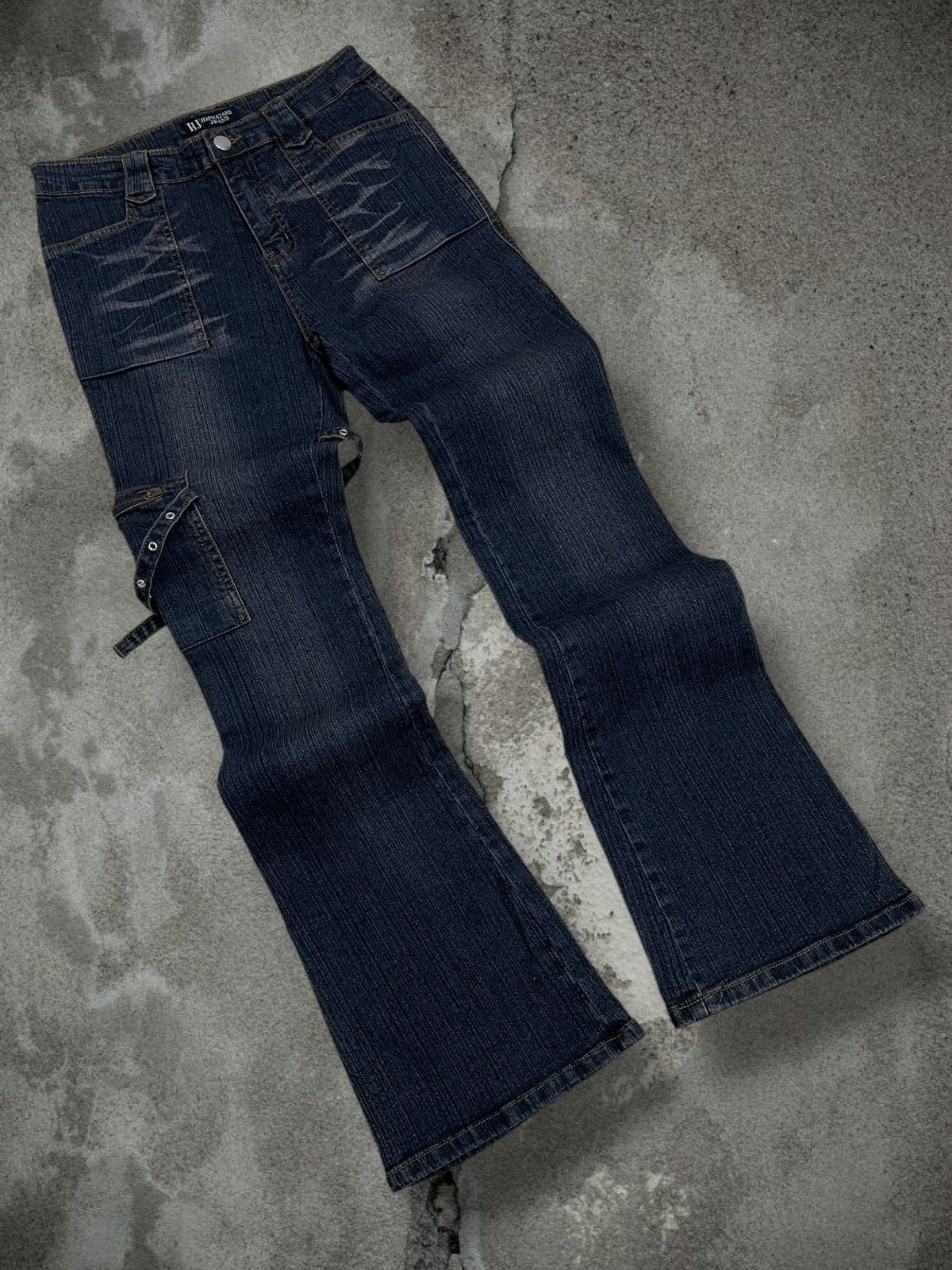 Designer Vintage Og 90s Japan Designer Haphazard Flared Bondage Denim Size US 27 - 2 Thumbnail