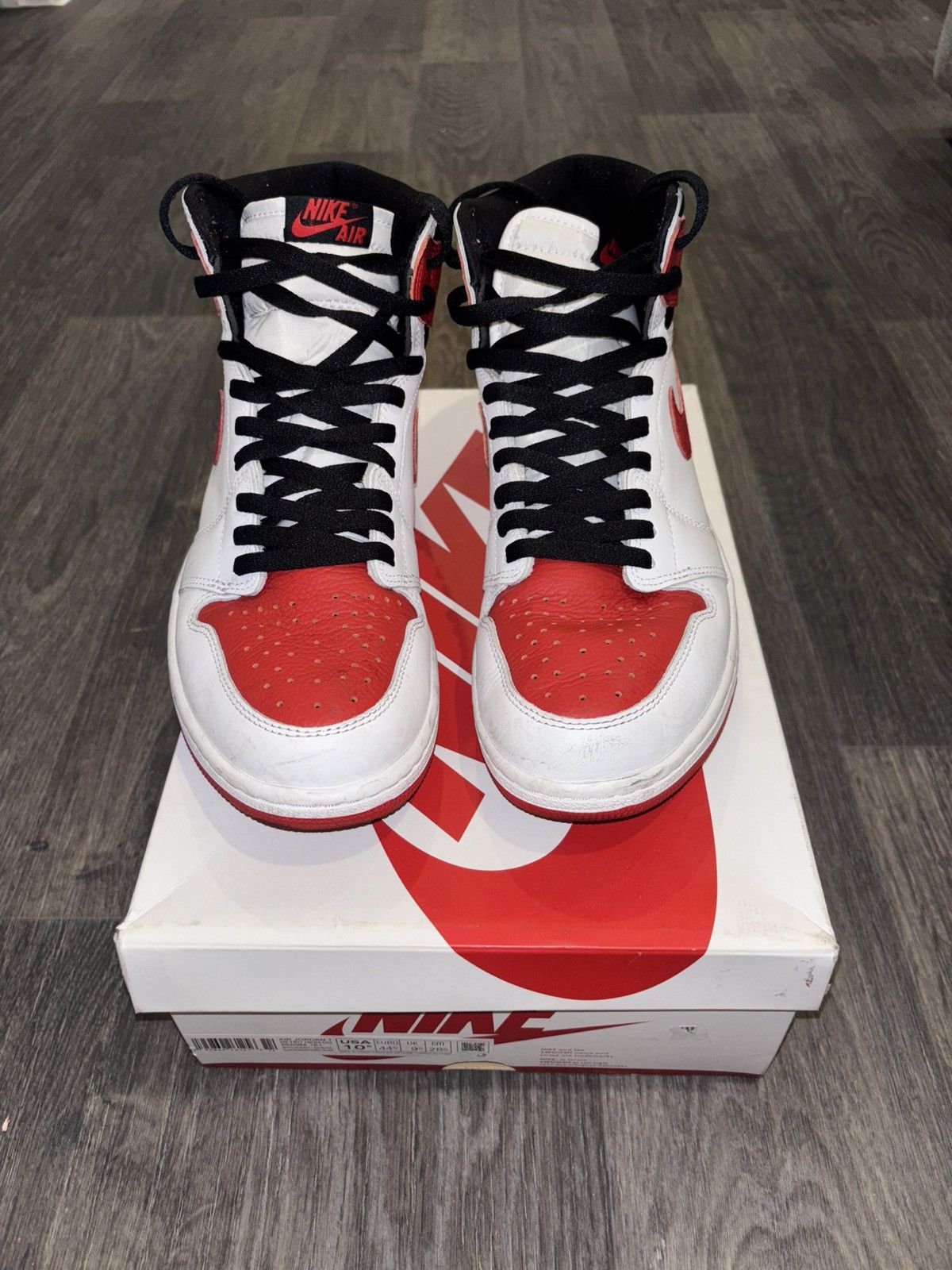 Nike Jordan One University Red and White Size US 10.5 / EU 43-44 - 2 Thumbnail