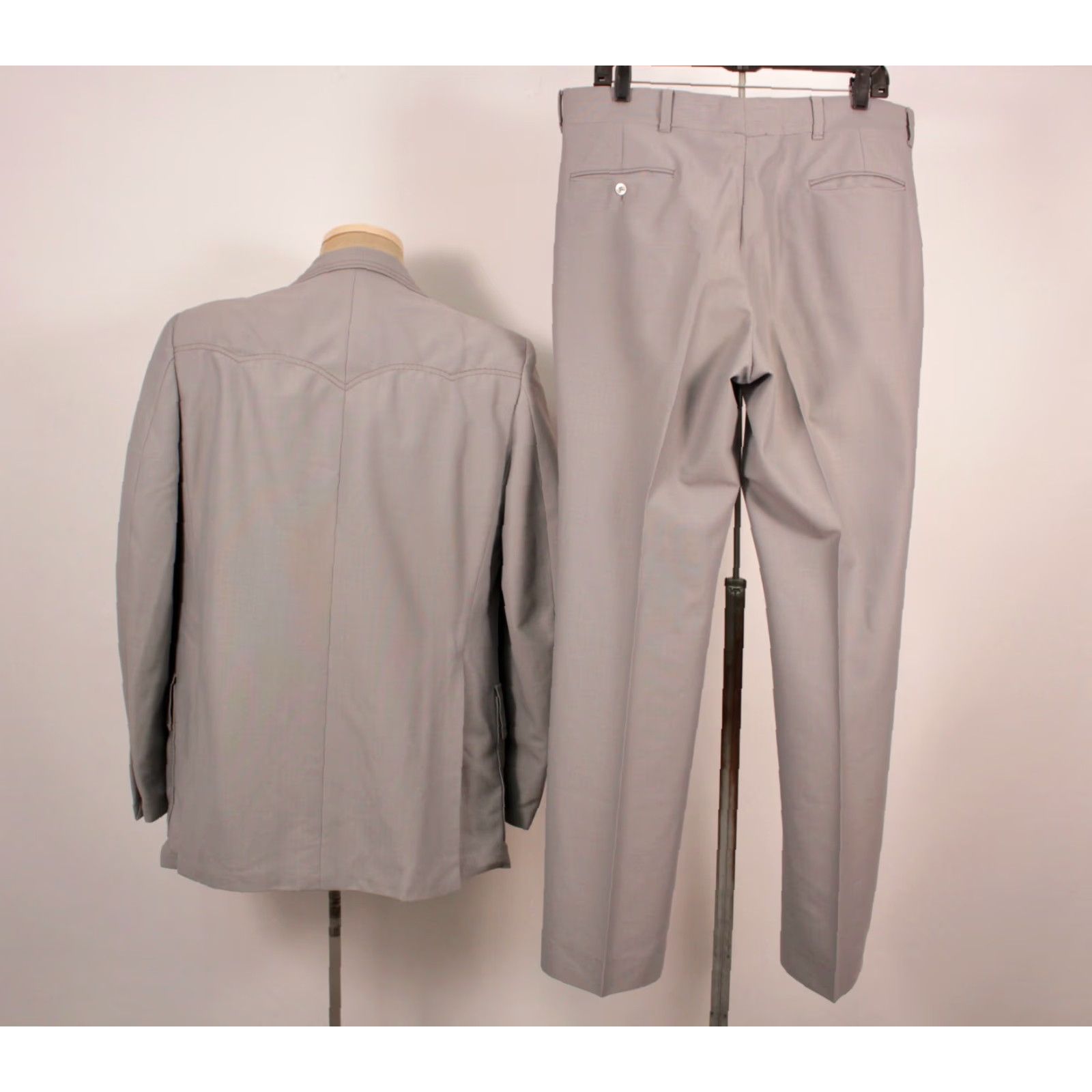 Vintage VINTAGE Mens VTG 70s 2 PC Grey Polyester Suit Sz M 1970s Size 40R - 2 Thumbnail