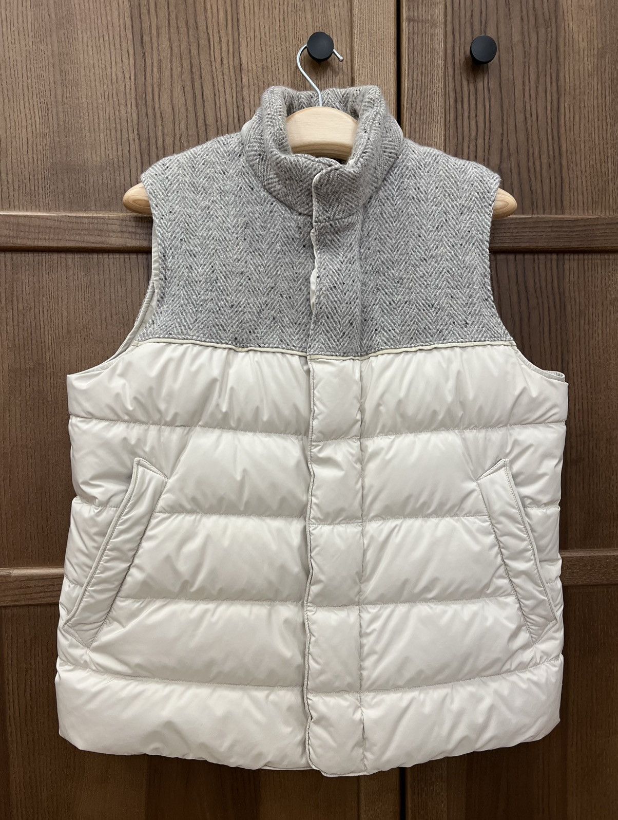 Loro Piana Loro Piana Cashmere Goose Down Padding Beige Vest Size US XL / EU 56 / 4 - 1 Thumbnail
